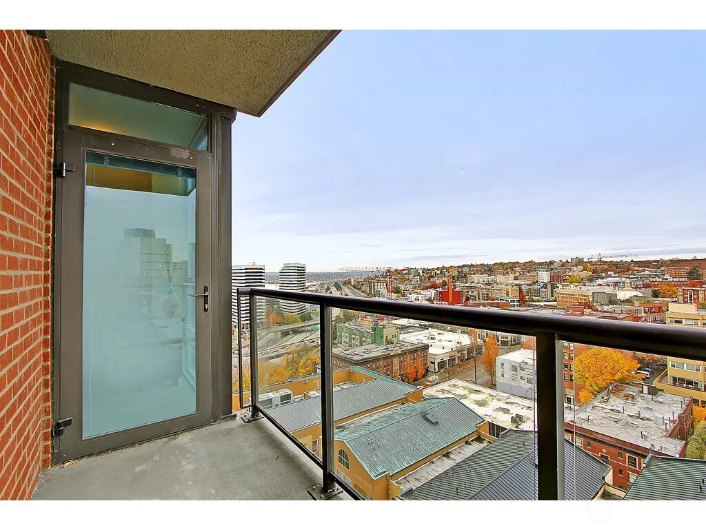1420 Terry Avenue #1705, Seattle, WA 98101