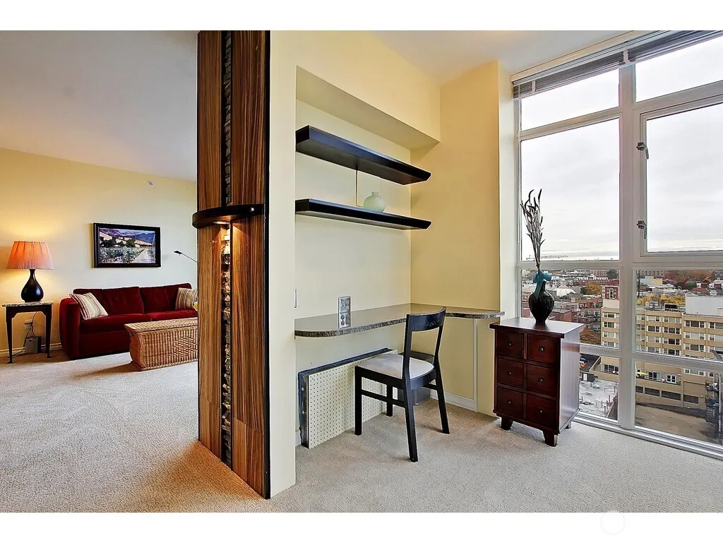 1420 Terry Avenue #1705, Seattle, WA 98101