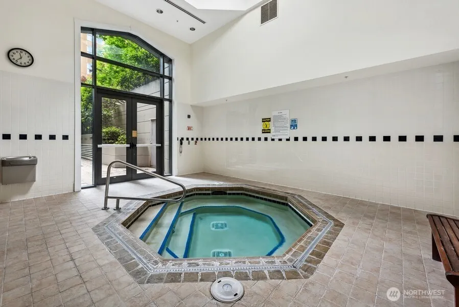 1420 Terry Avenue #1705, Seattle, WA 98101