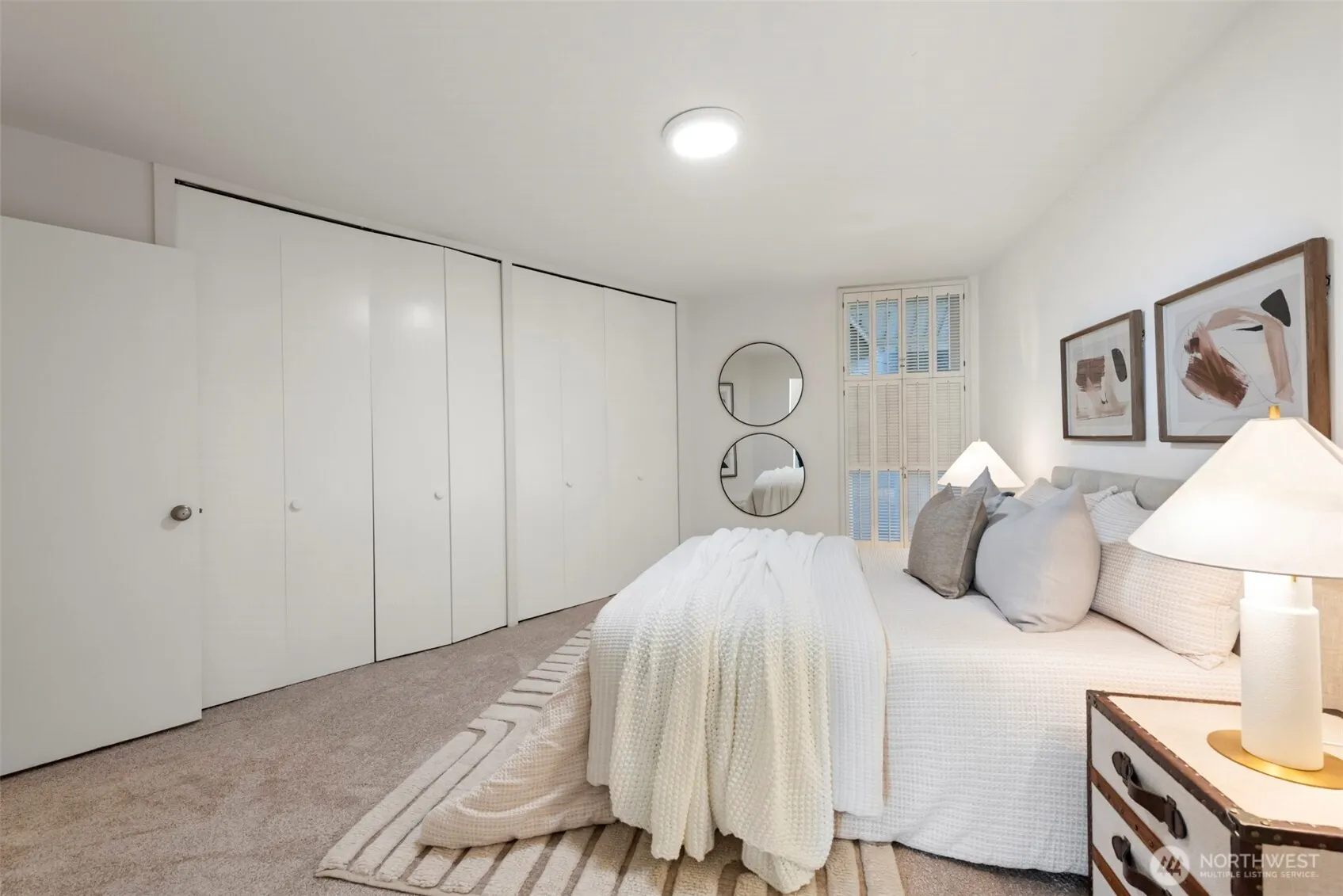 500 W Olympic Place #203, Seattle, WA 98119