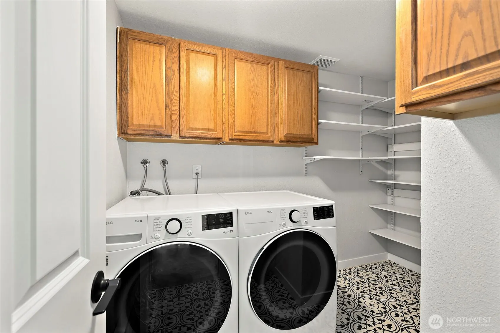200 Mountain Park Boulevard SW #A103, Issaquah, WA 98027