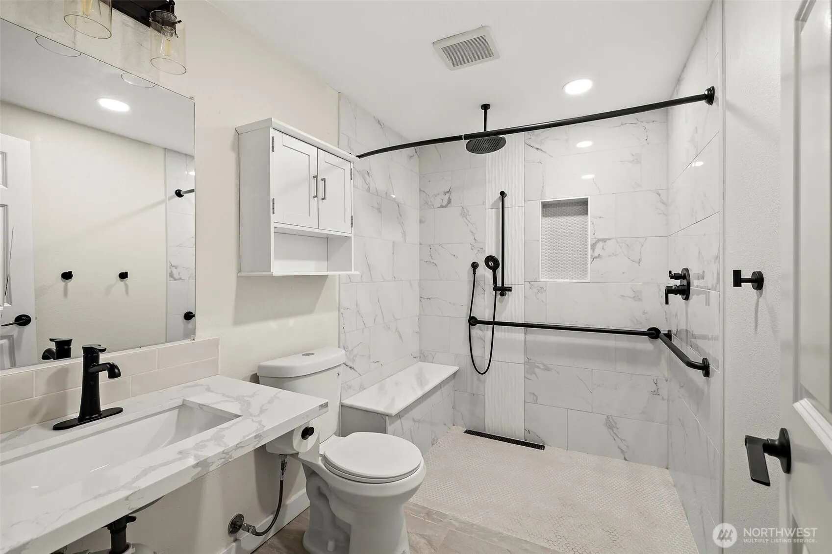 200 Mountain Park Boulevard SW #A103, Issaquah, WA 98027