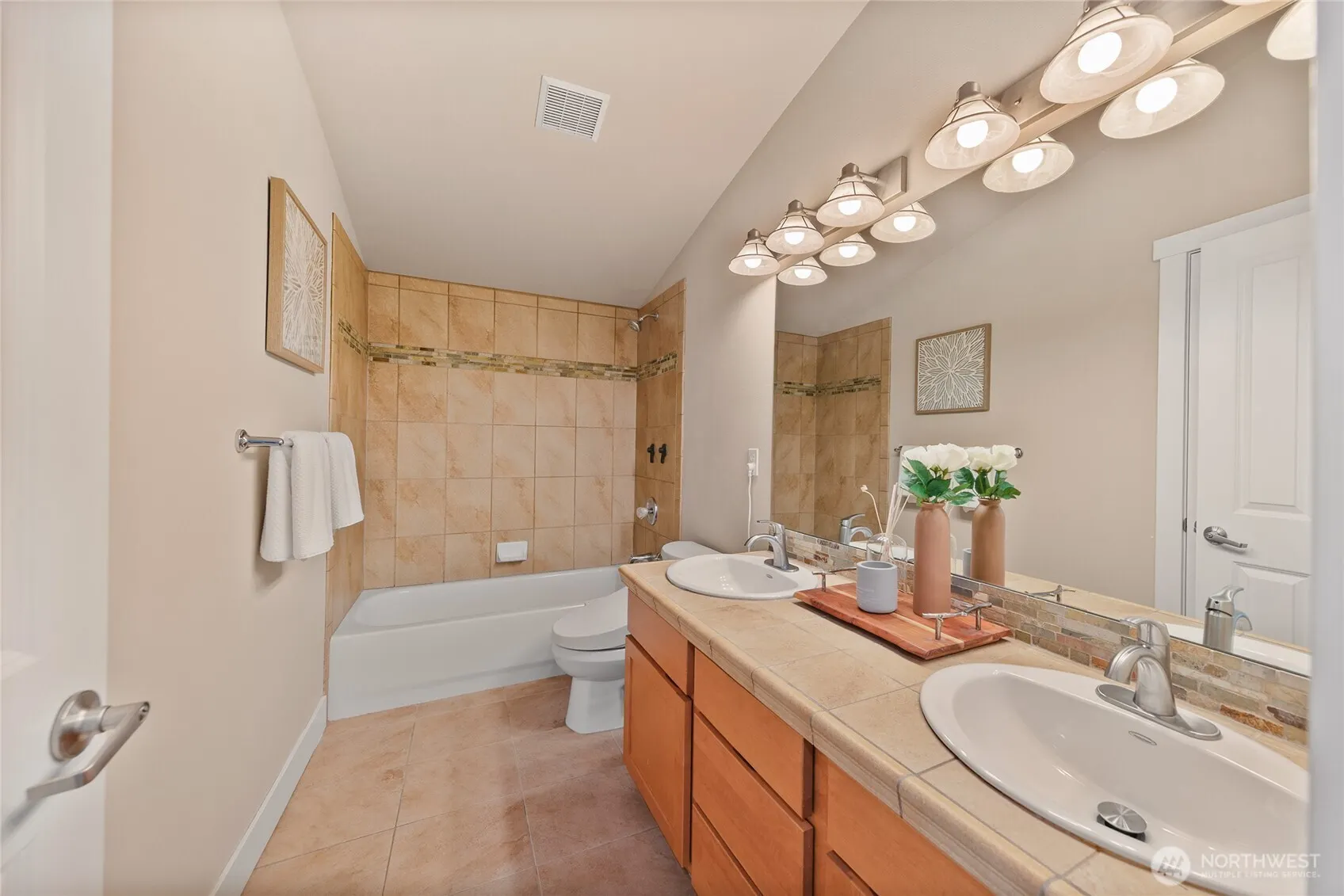 1738 NW 59th Street #A, Seattle, WA 98107