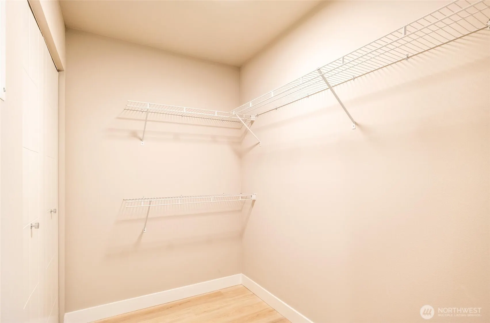 527 S Cloverdale Street #D, Seattle, WA 98108