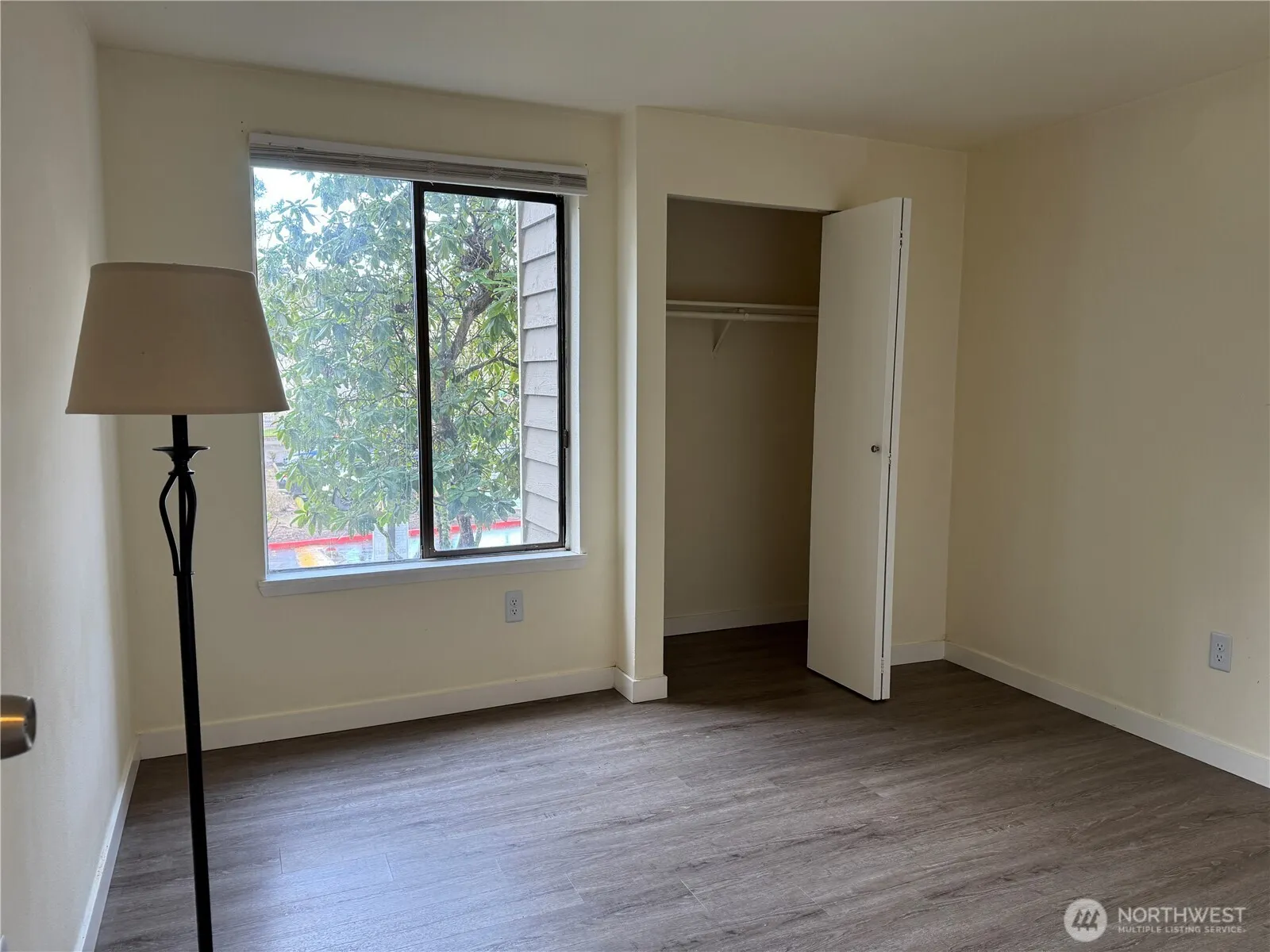 611 SW 5th Court #A202, Renton, WA 98057