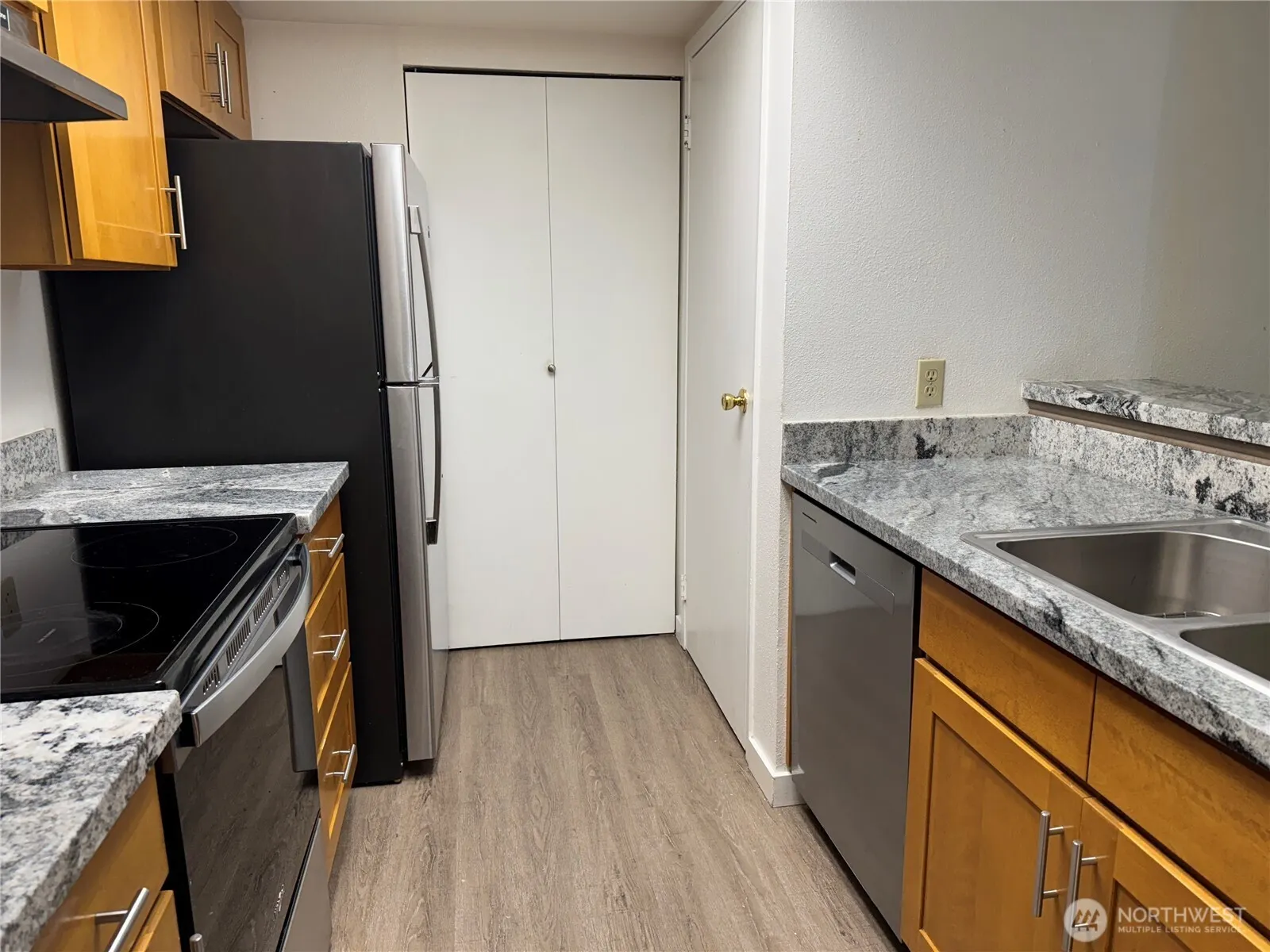 611 SW 5th Court #A202, Renton, WA 98057