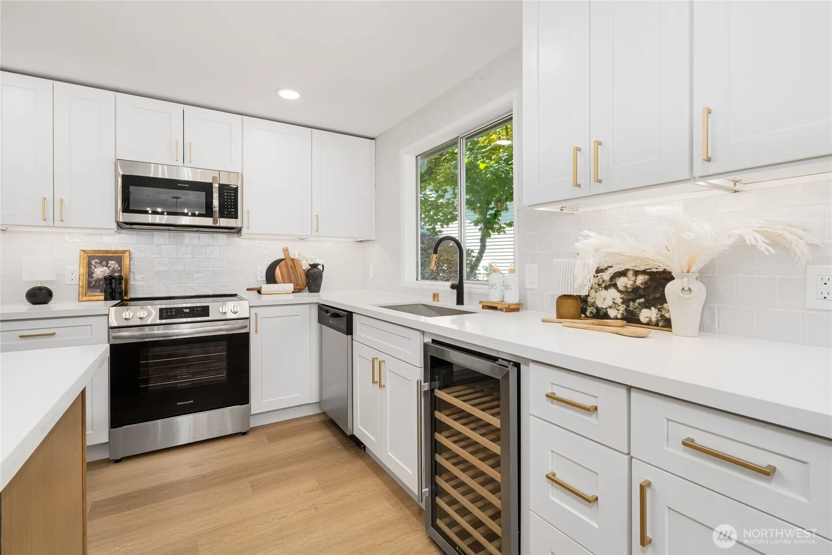 4204 243rd Place SE, Sammamish, WA 98029