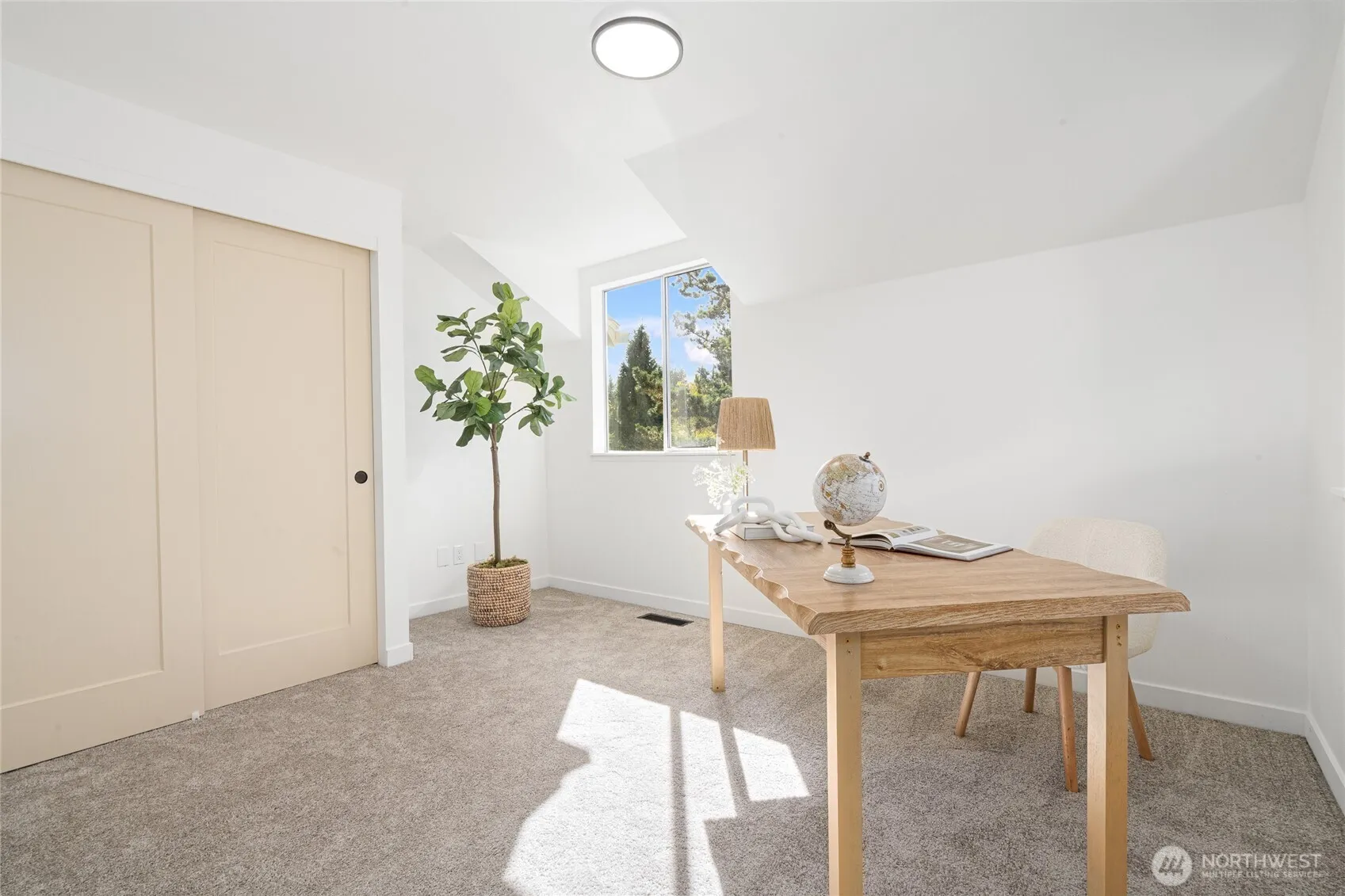 4204 243rd Place SE, Sammamish, WA 98029