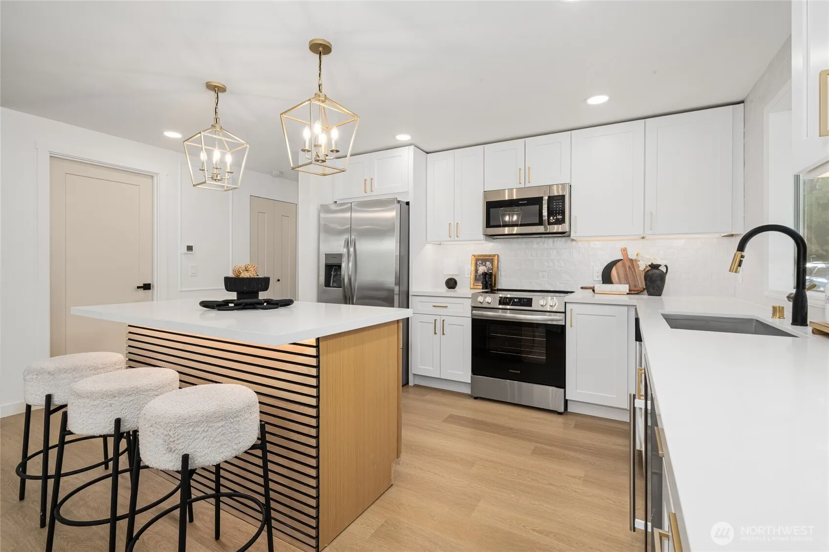 4204 243rd Place SE, Sammamish, WA 98029
