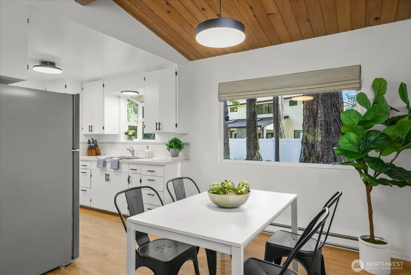 1910 220th Avenue SE, Sammamish, WA 98075
