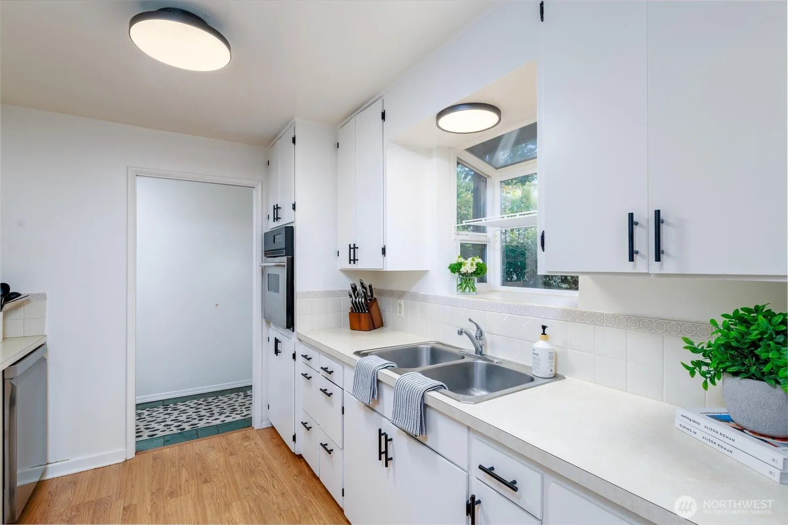 1910 220th Avenue SE, Sammamish, WA 98075