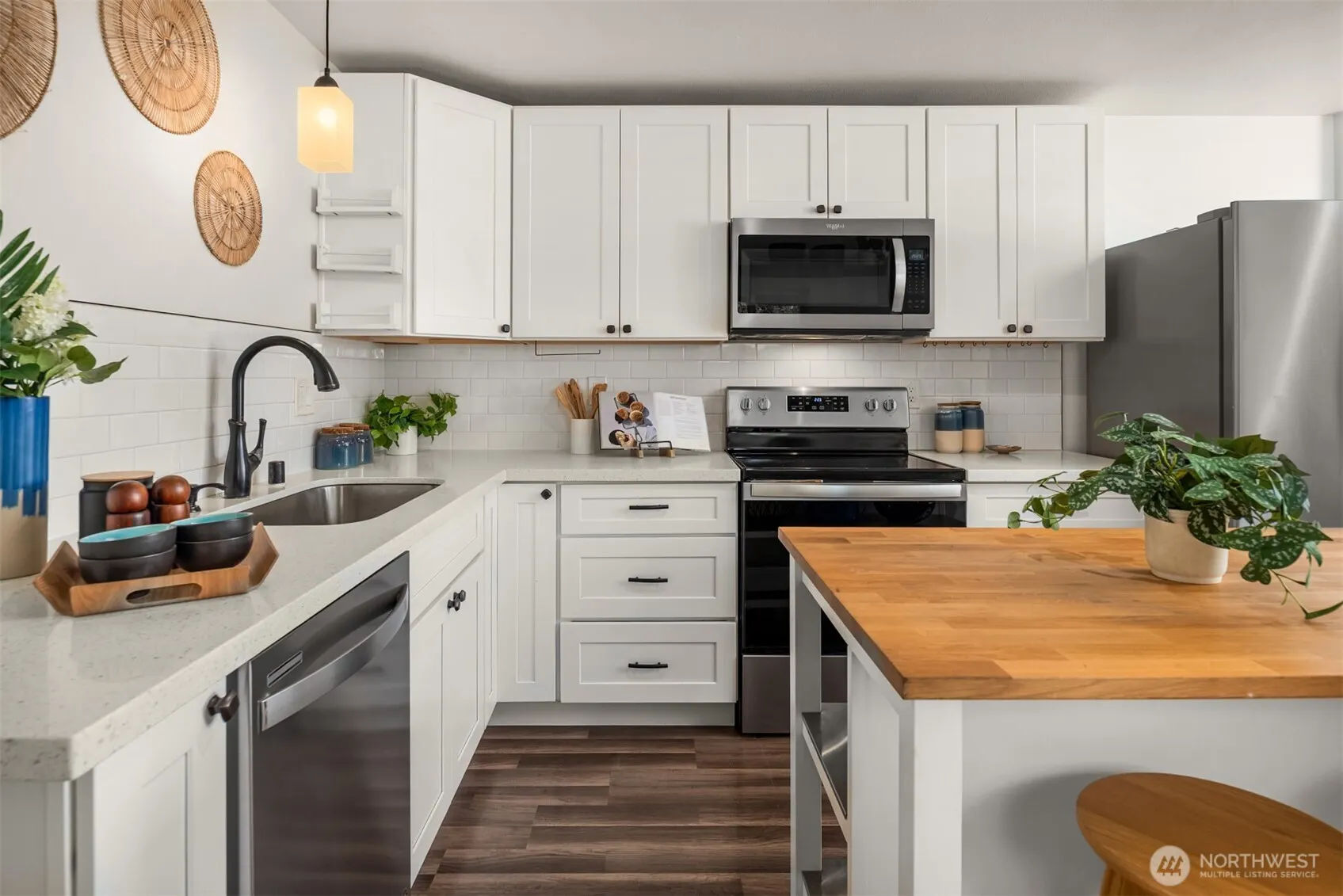 5528 S Langston Road , Seattle, WA 98178