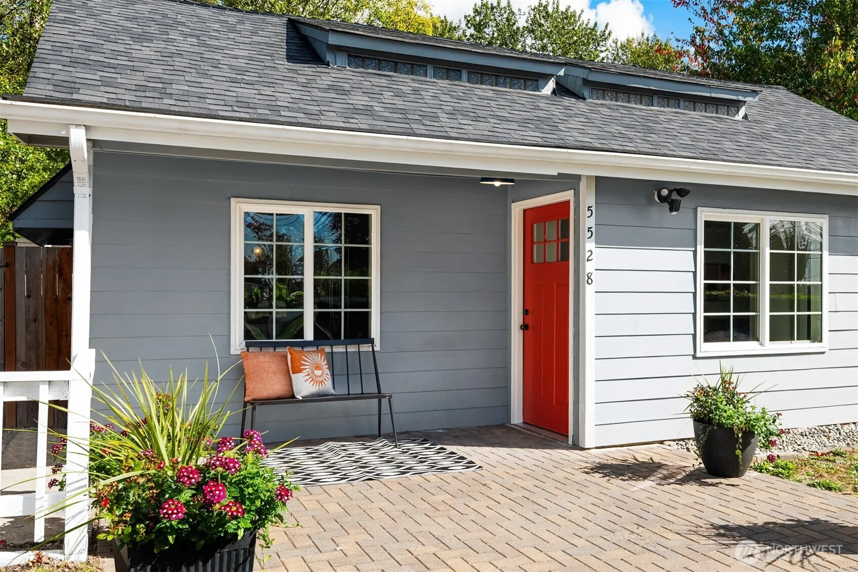 5528 S Langston Road , Seattle, WA 98178