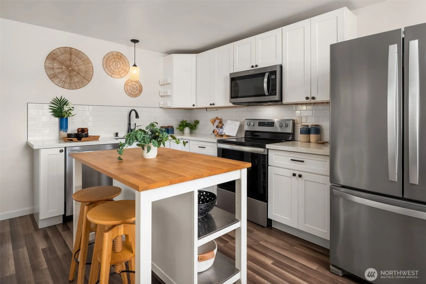 5528 S Langston Road , Seattle, WA 98178
