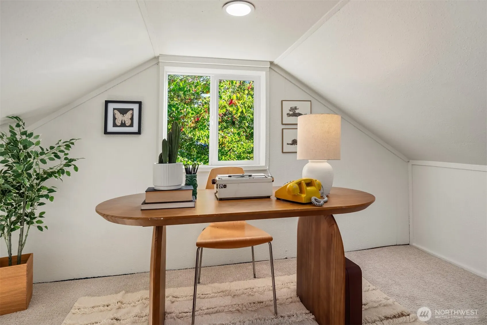 5528 S Langston Road , Seattle, WA 98178