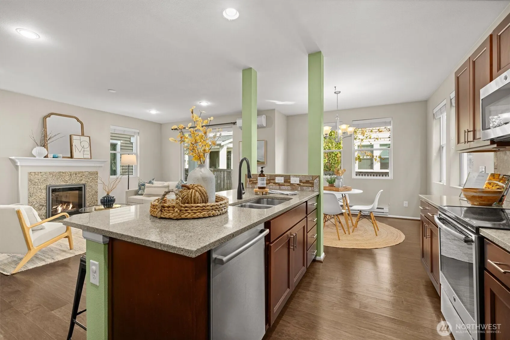 6642 High Point Drive SW, Seattle, WA 98126