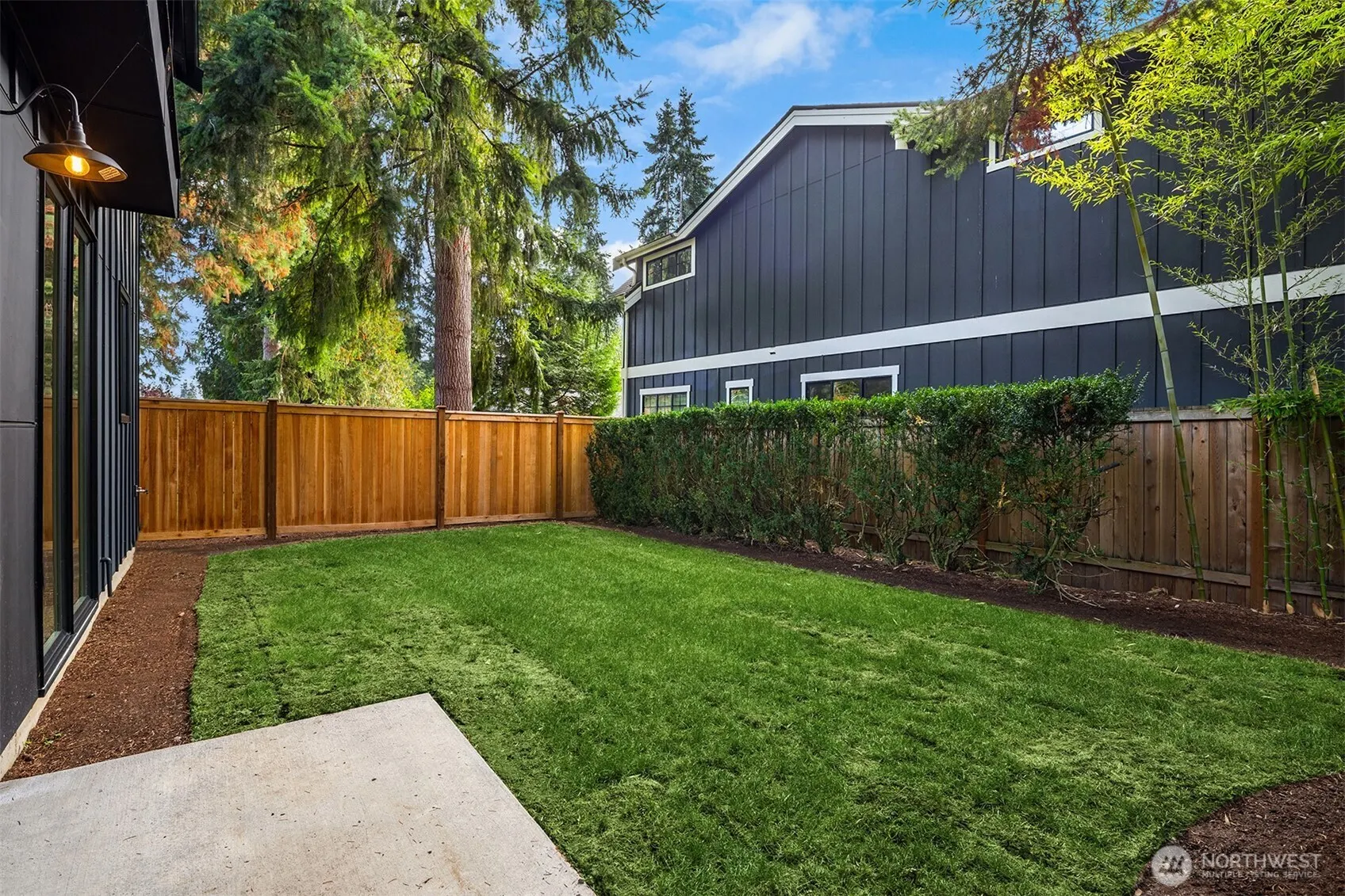 11125 105th Avenue NE, Kirkland, WA 98033