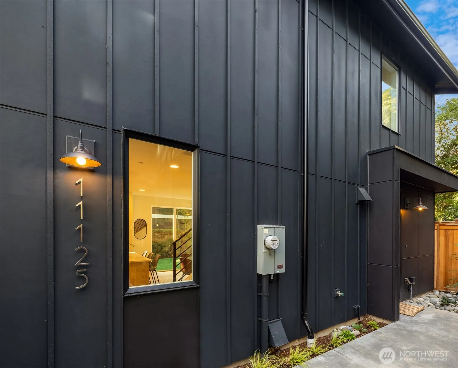 11125 105th Avenue NE, Kirkland, WA 98033