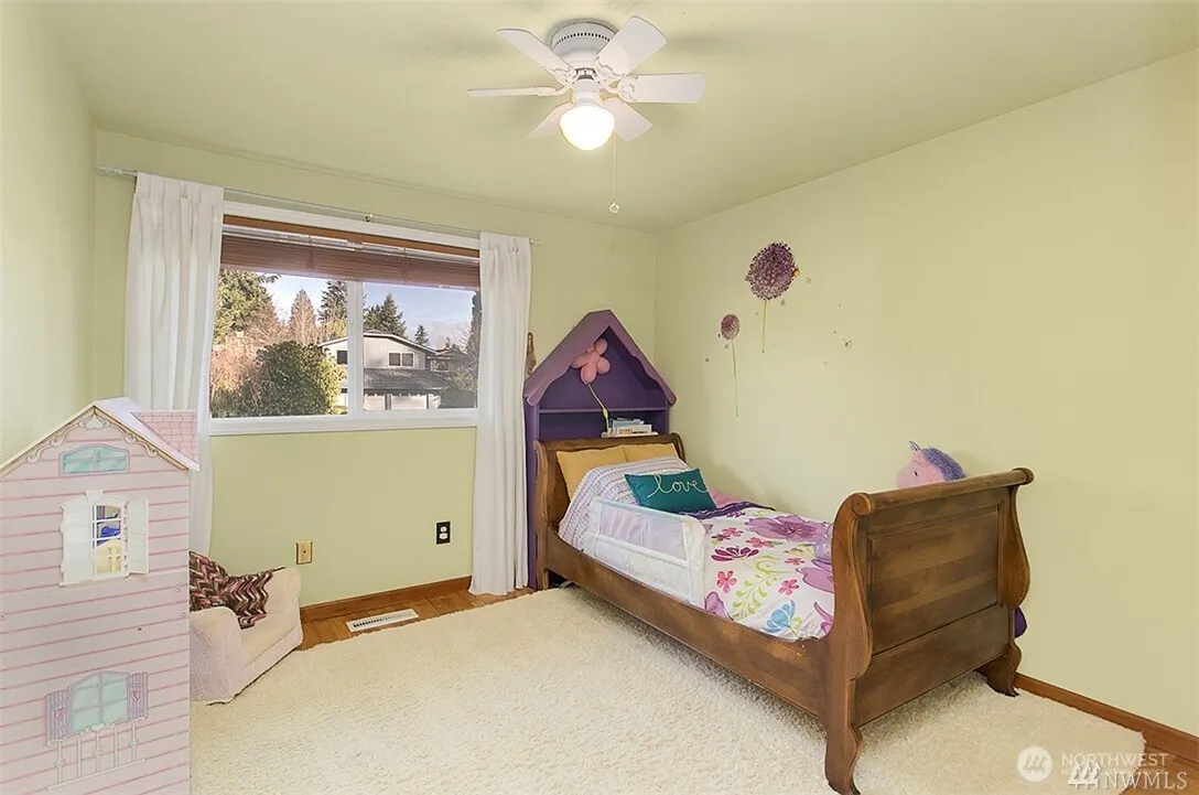 8901 NE 144th Street , Kirkland, WA 98034