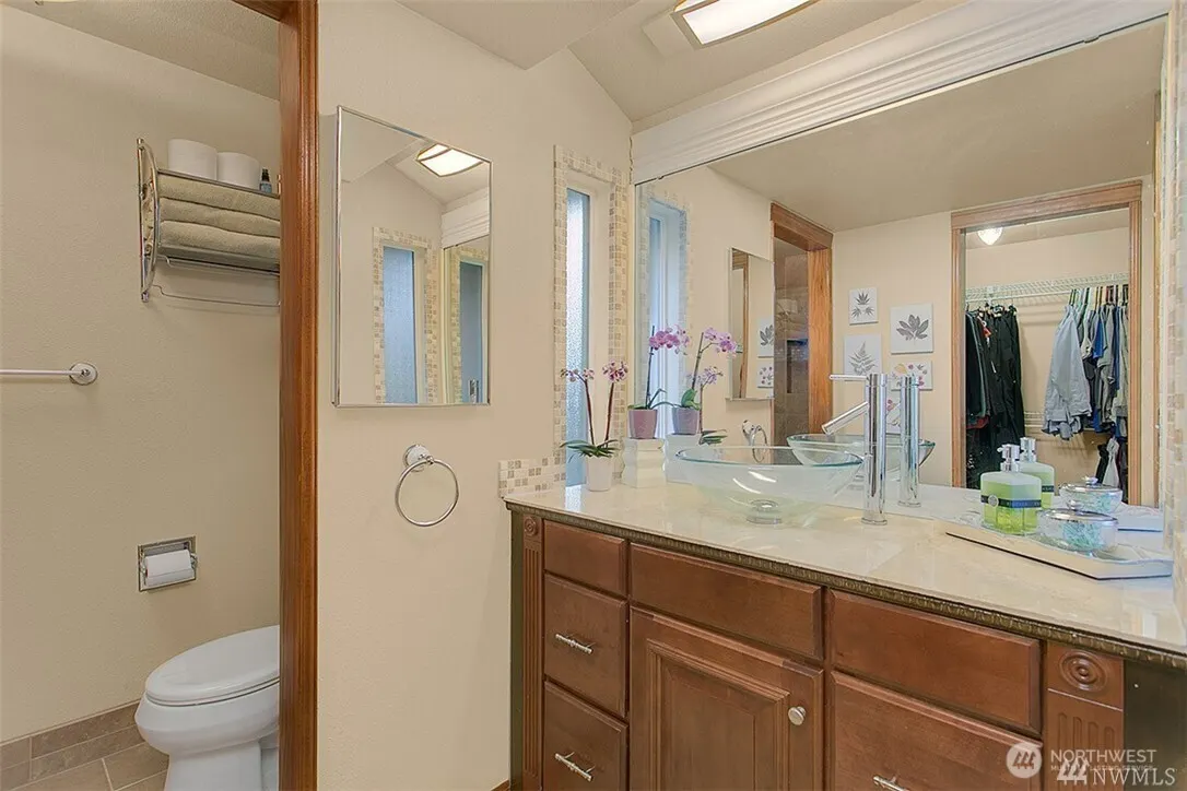 8901 NE 144th Street , Kirkland, WA 98034