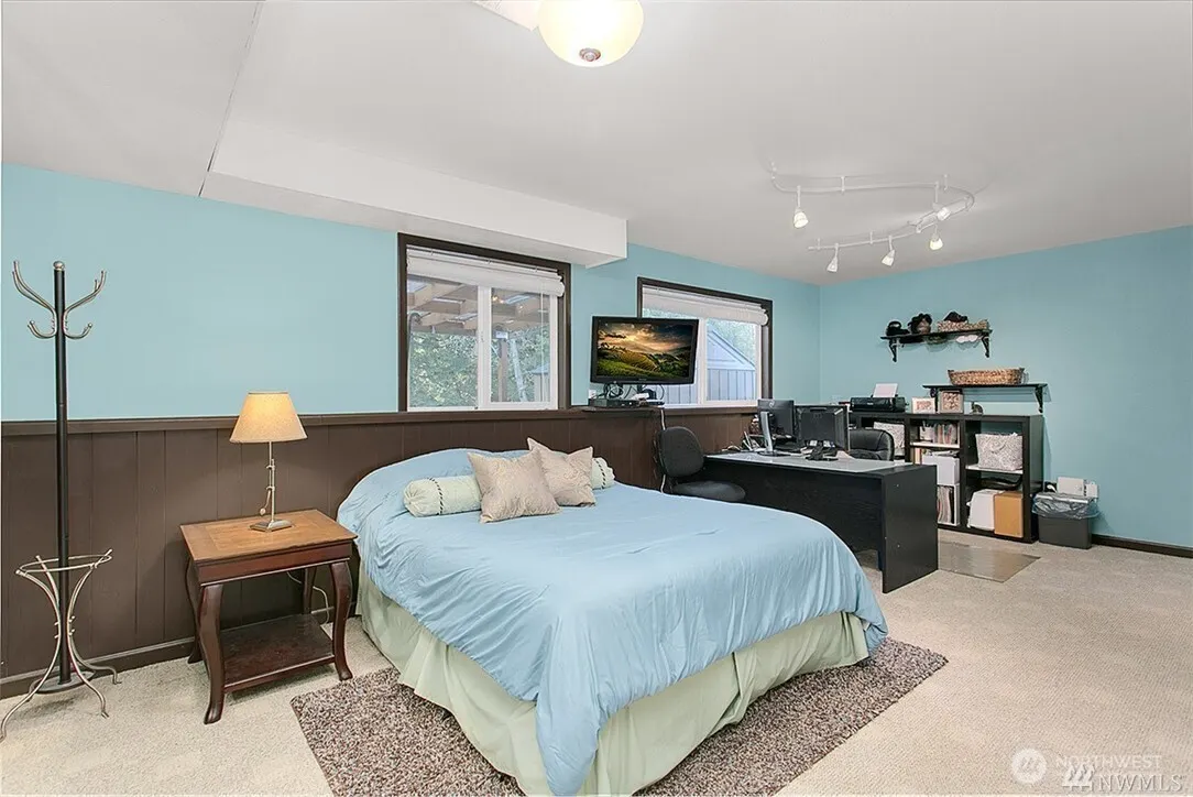 8901 NE 144th Street , Kirkland, WA 98034