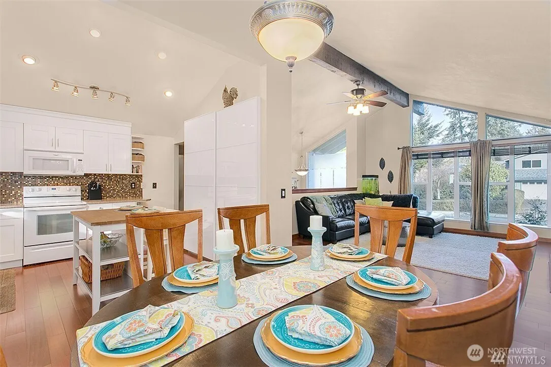 8901 NE 144th Street , Kirkland, WA 98034