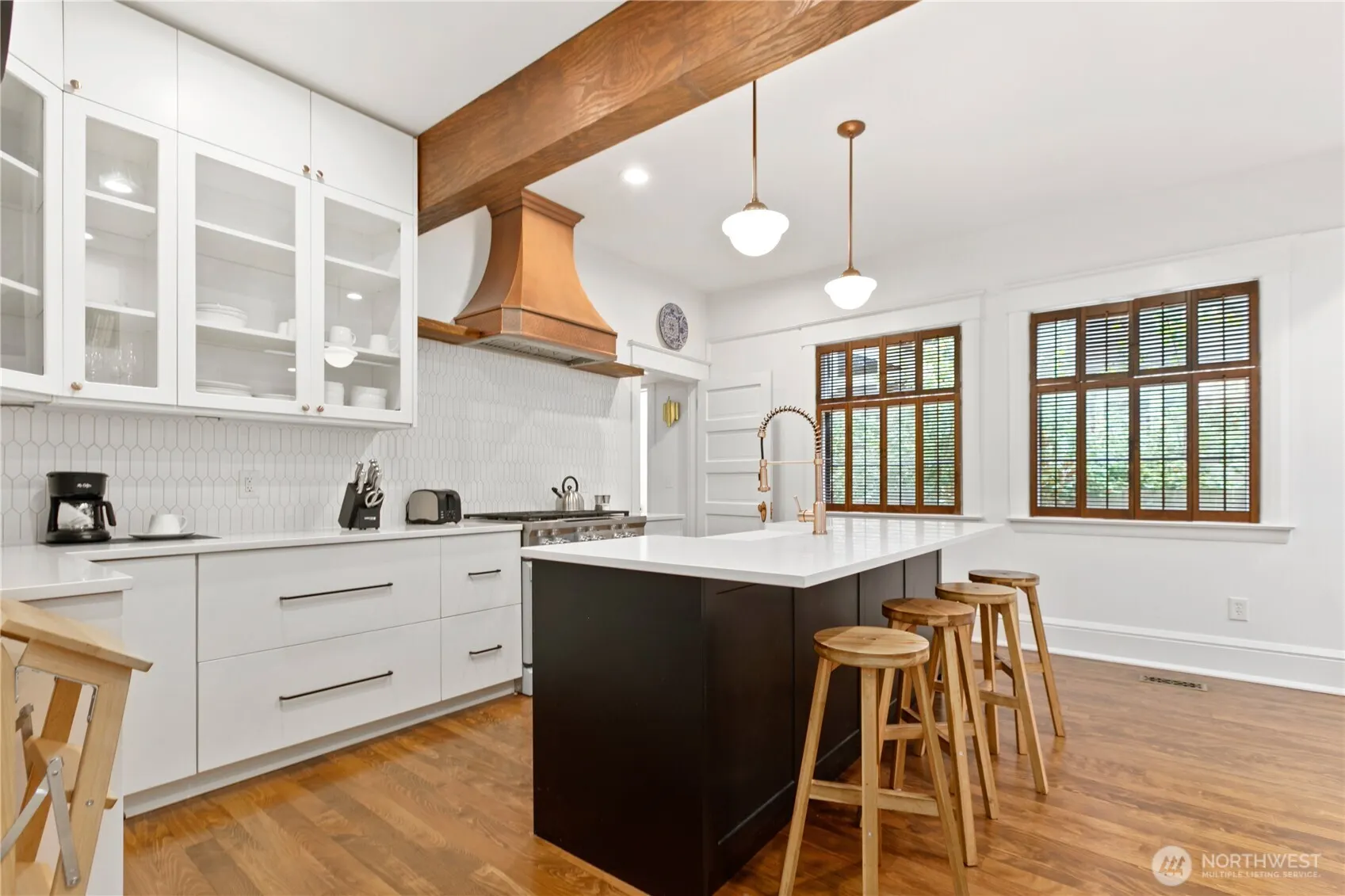 3939 Burke Avenue N, Seattle, WA 98103