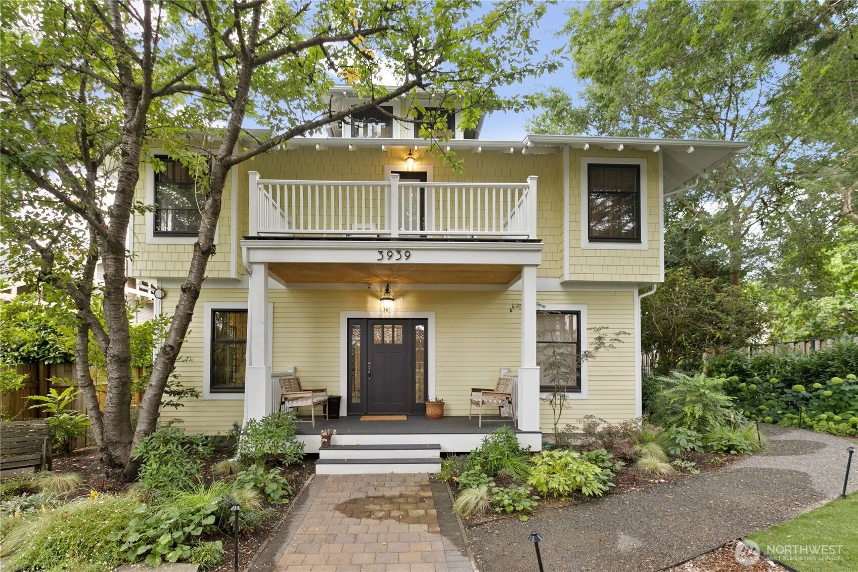 3939 Burke Avenue N, Seattle, WA 98103