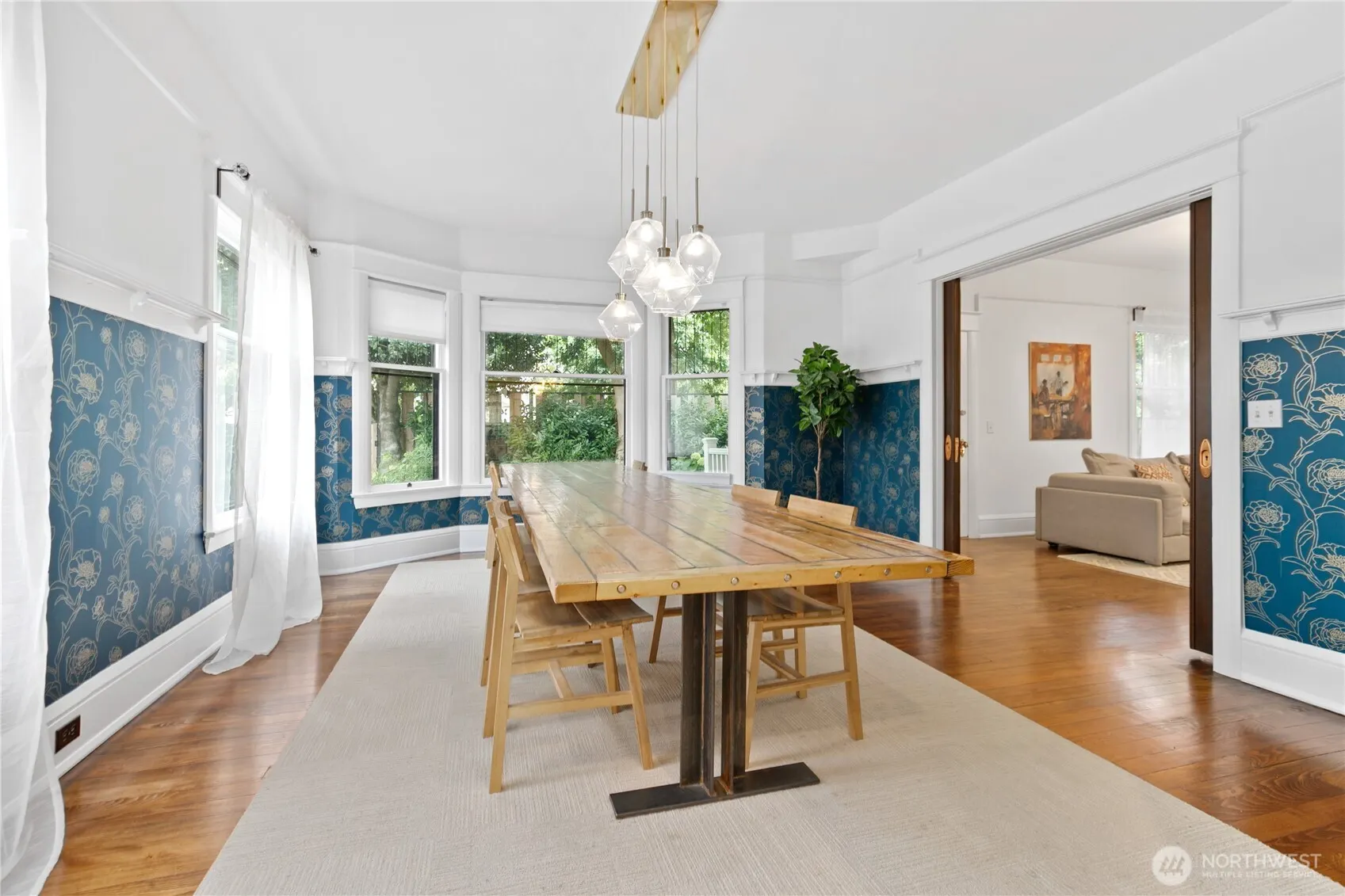 3939 Burke Avenue N, Seattle, WA 98103