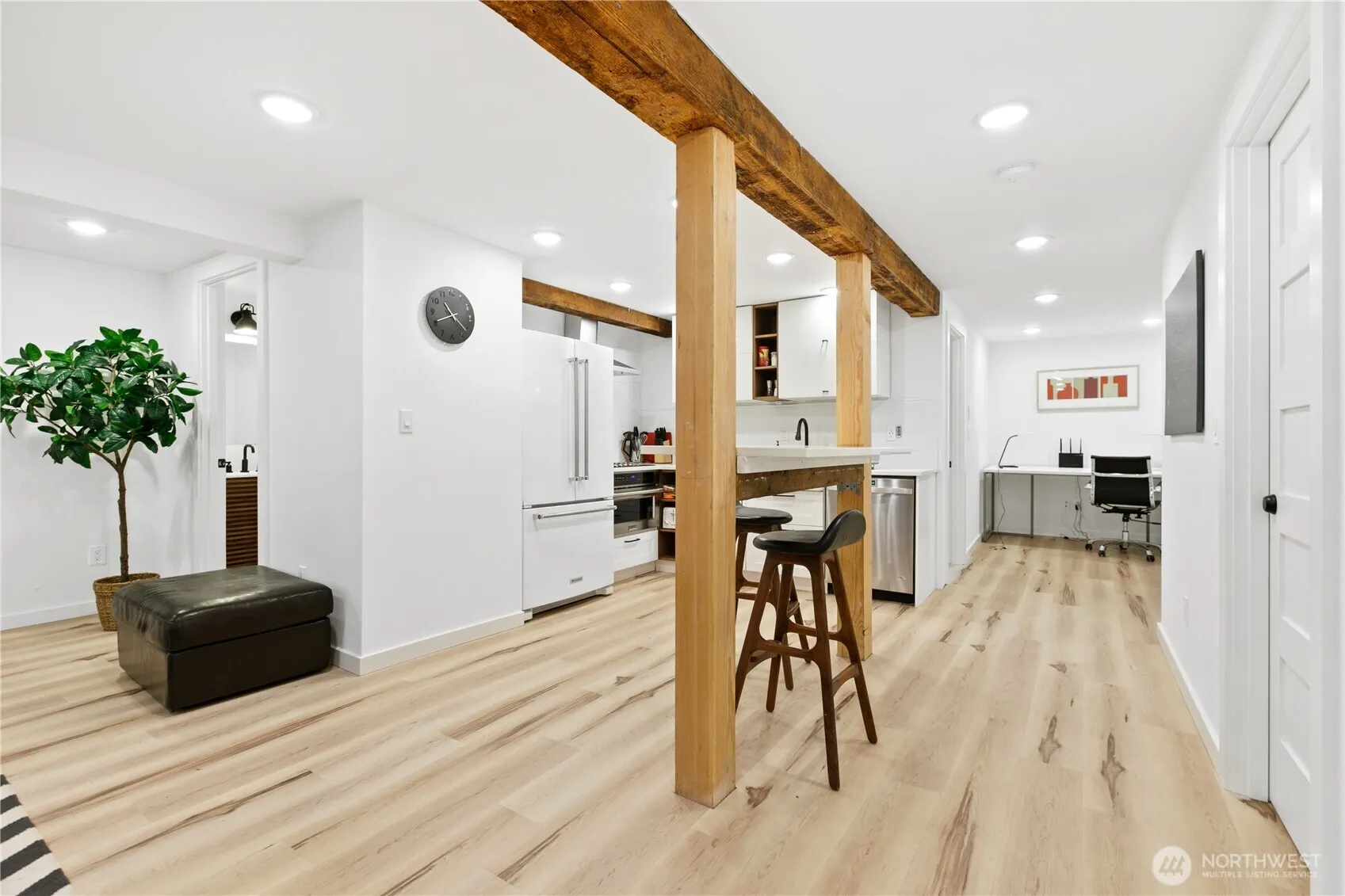 3939 Burke Avenue N, Seattle, WA 98103
