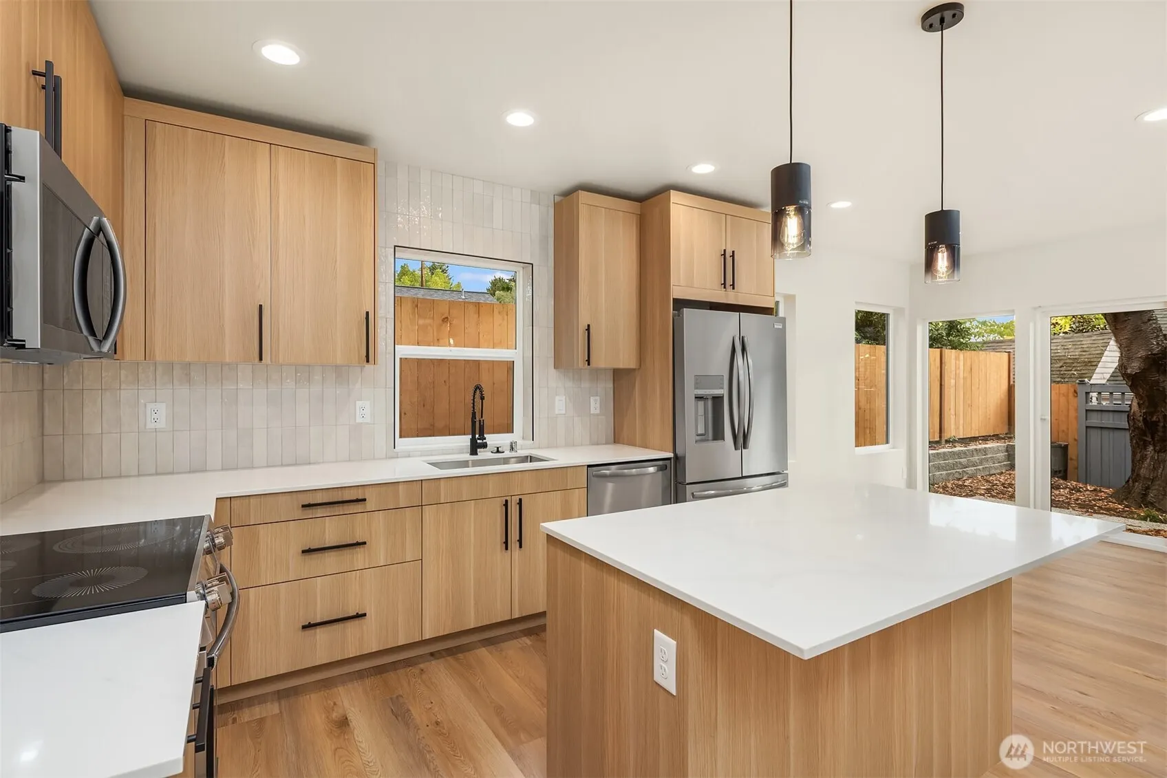 2840 NW 62nd Street , Seattle, WA 98107
