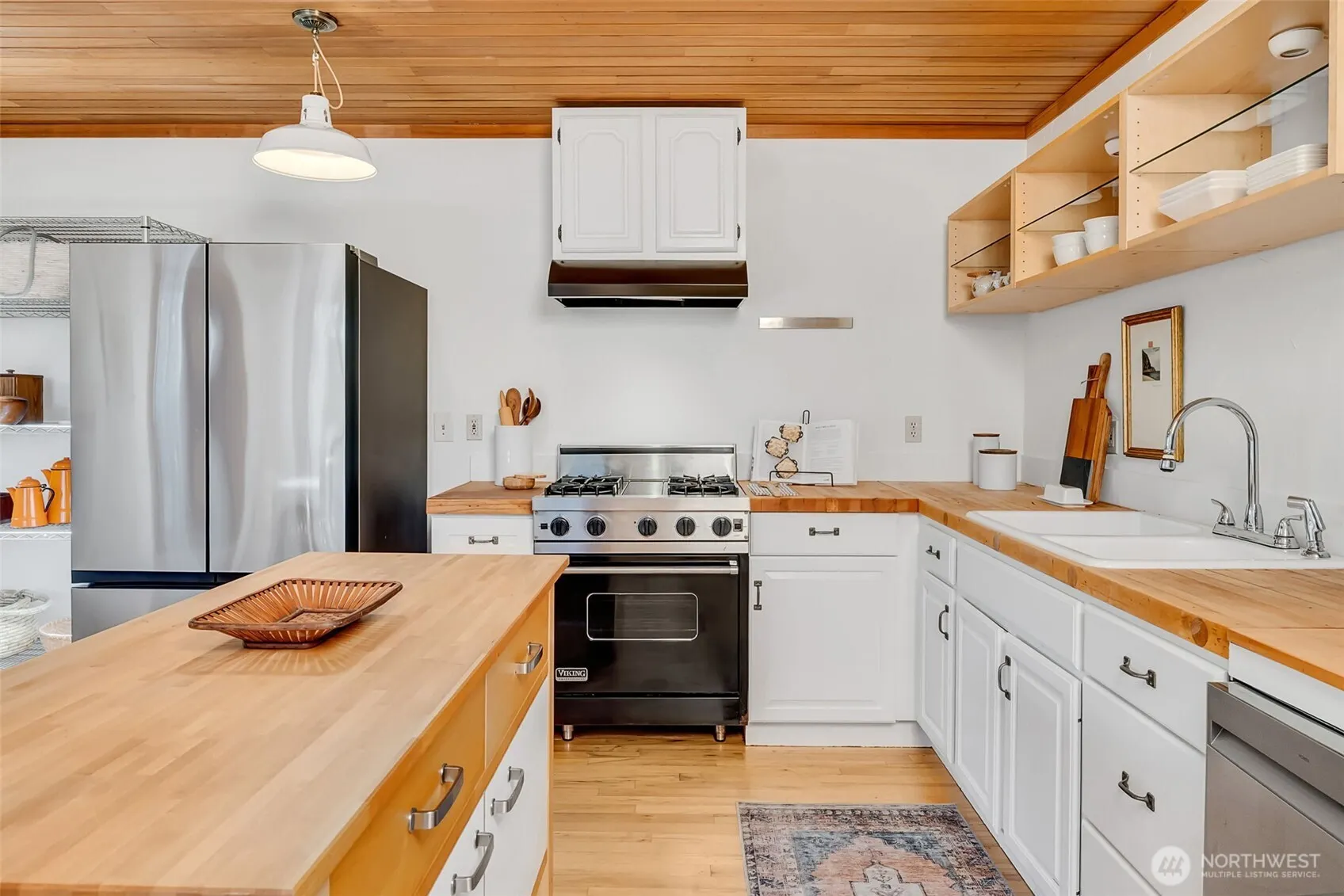 5141 S Mead Street , Seattle, WA 98118-2934