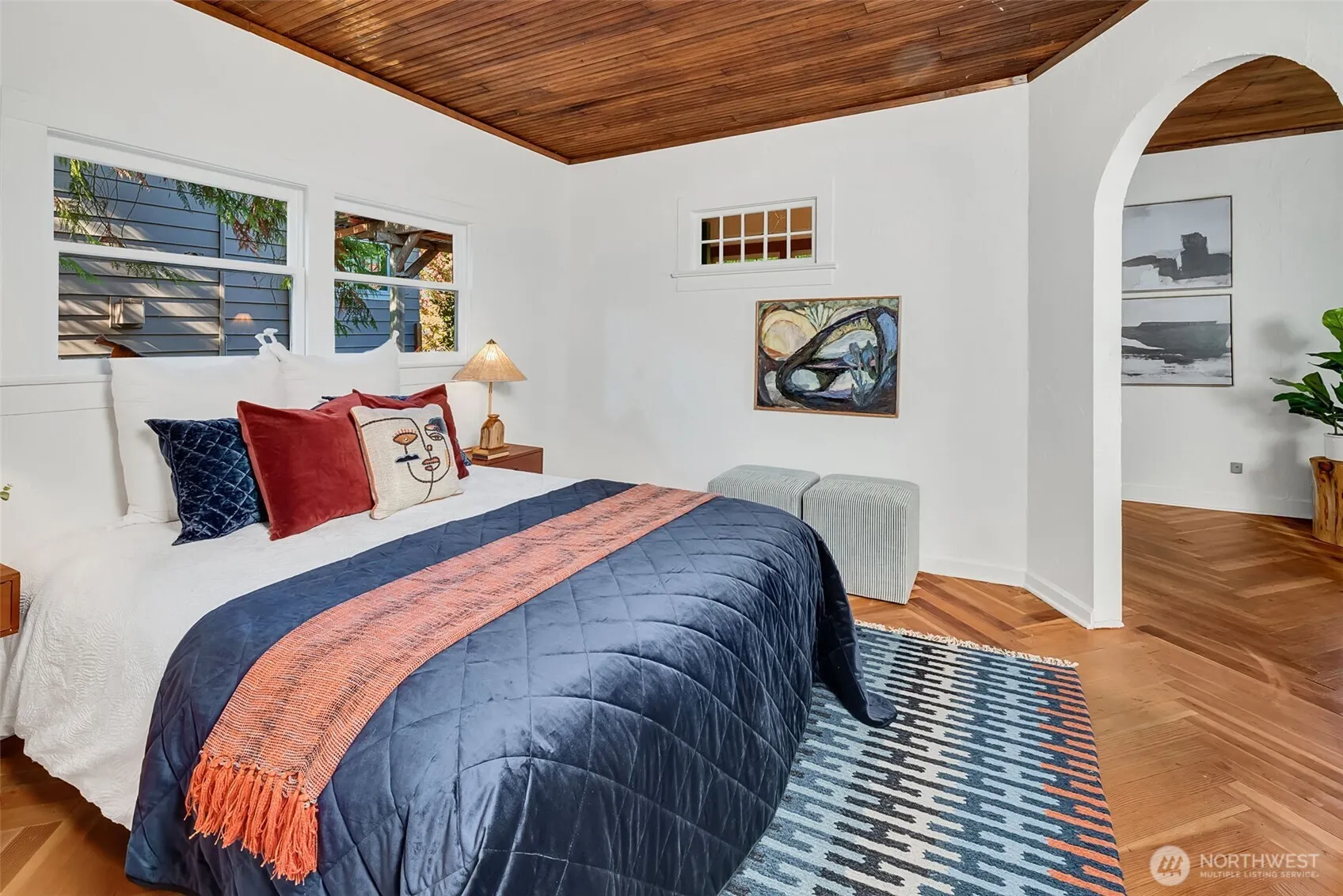 5141 S Mead Street , Seattle, WA 98118-2934