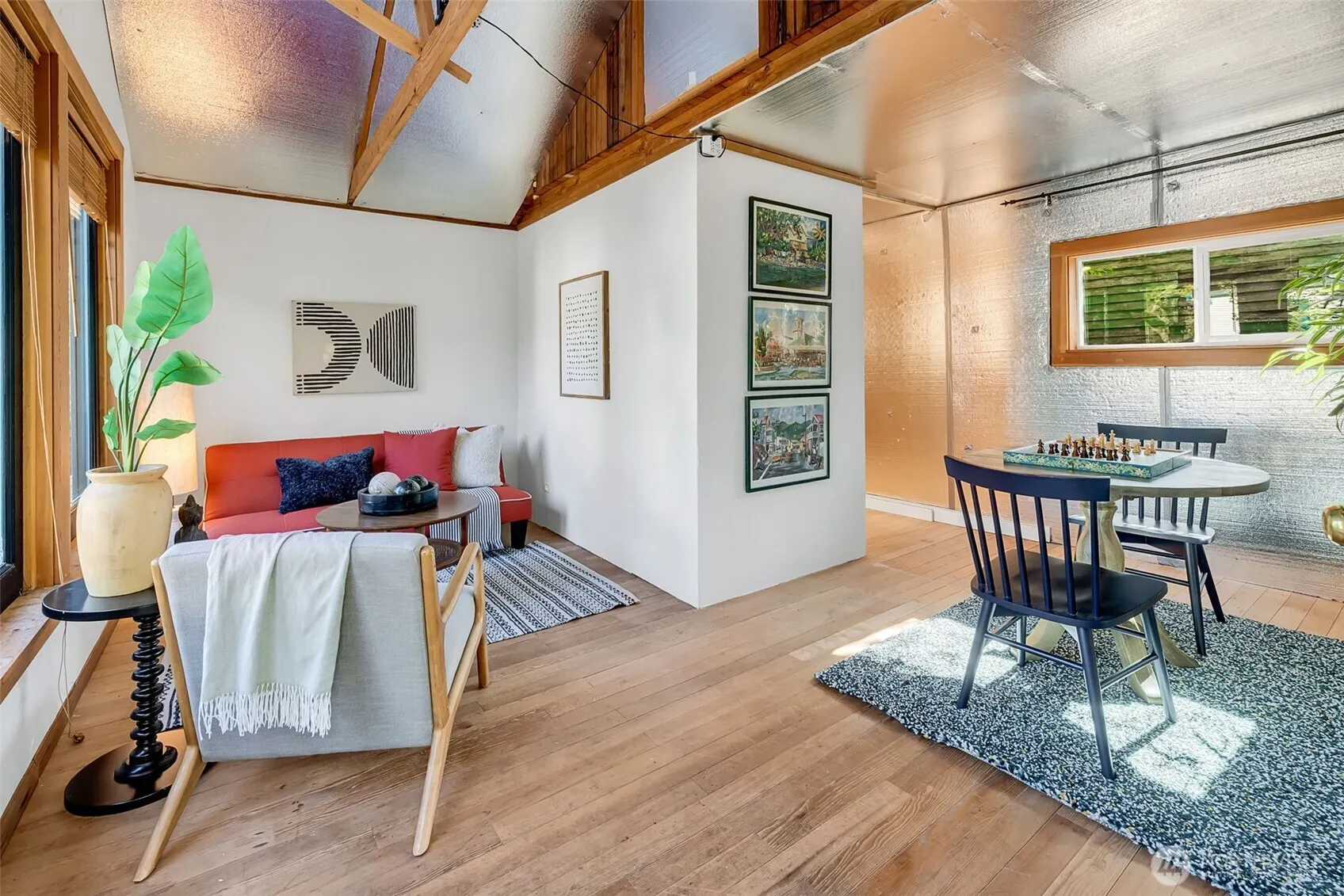 5141 S Mead Street , Seattle, WA 98118-2934