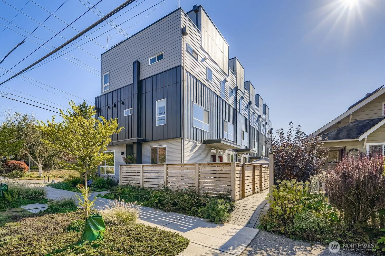 5719 9th Avenue NW, Seattle, WA 98107