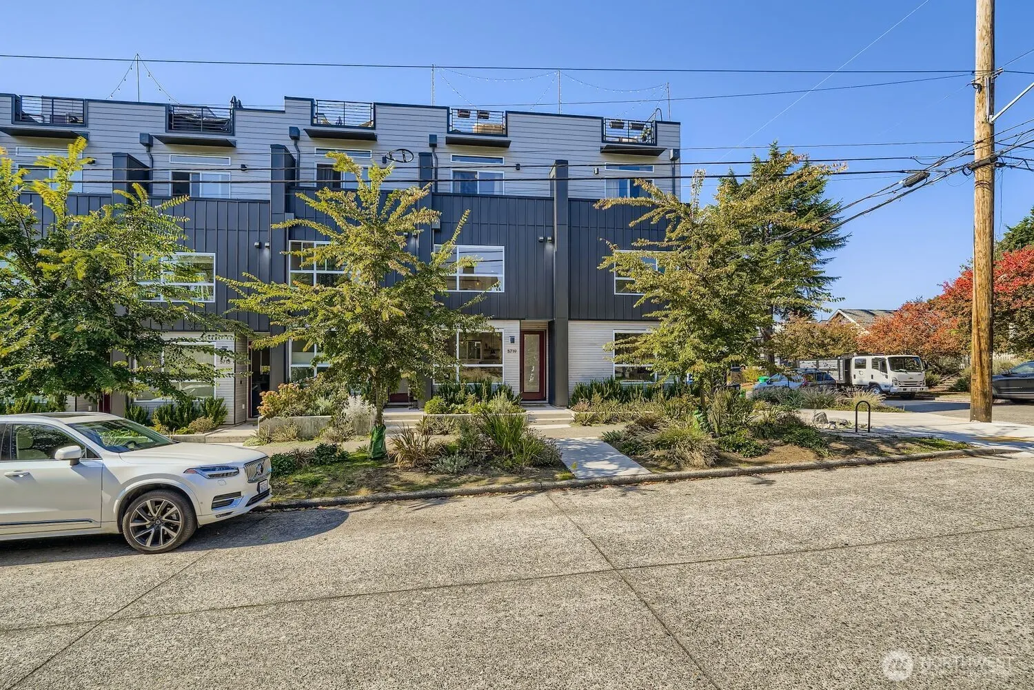 5719 9th Avenue NW, Seattle, WA 98107