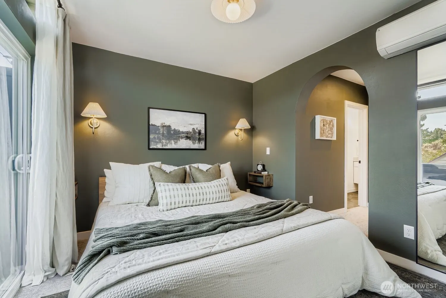 5719 9th Avenue NW, Seattle, WA 98107