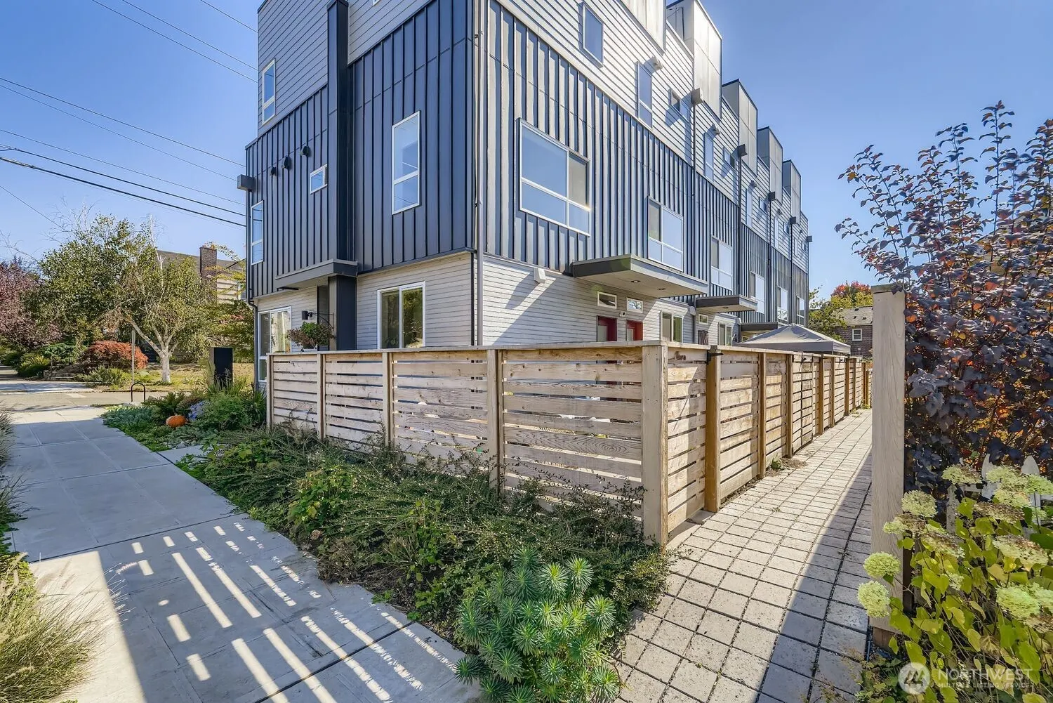 5719 9th Avenue NW, Seattle, WA 98107