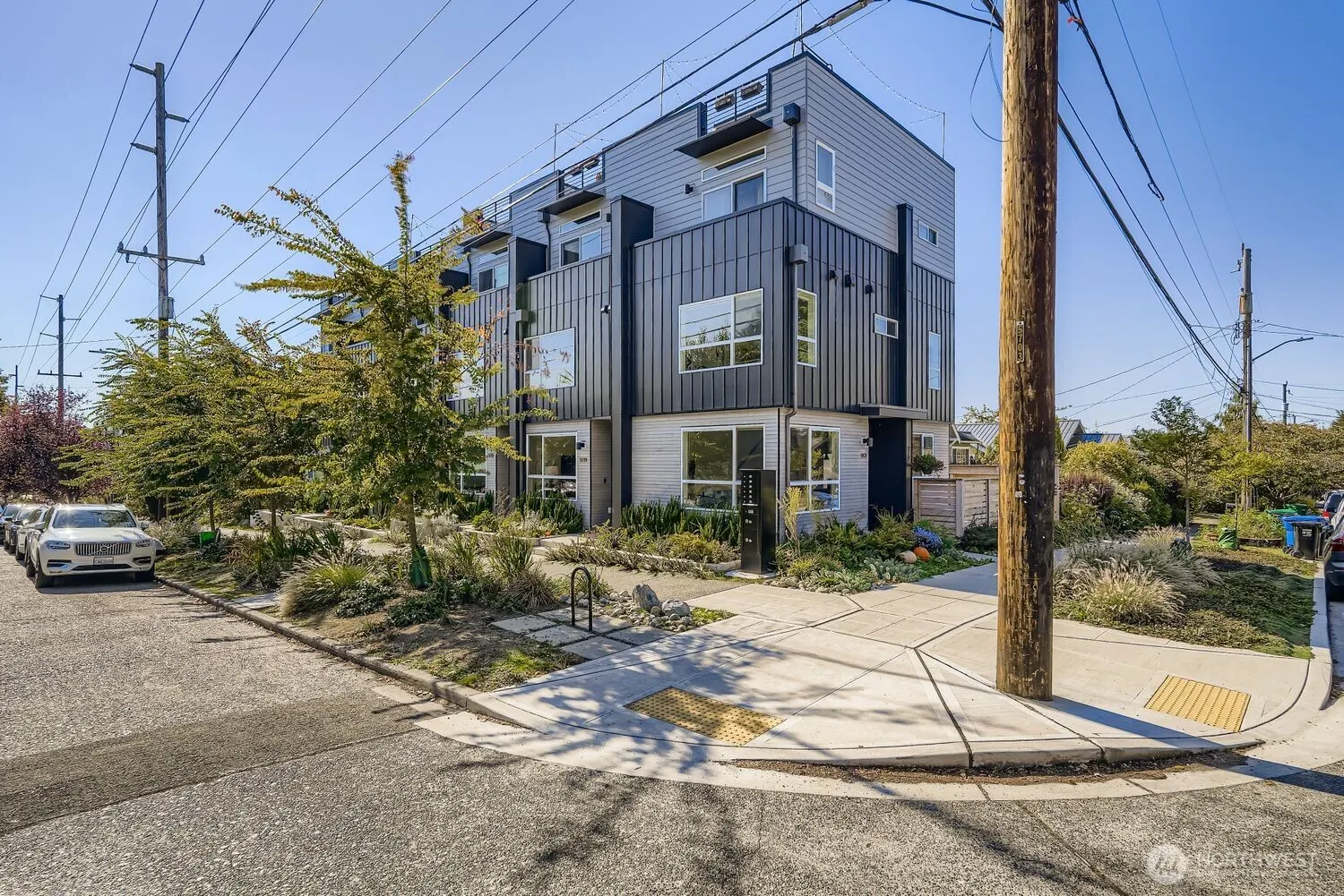 5719 9th Avenue NW, Seattle, WA 98107