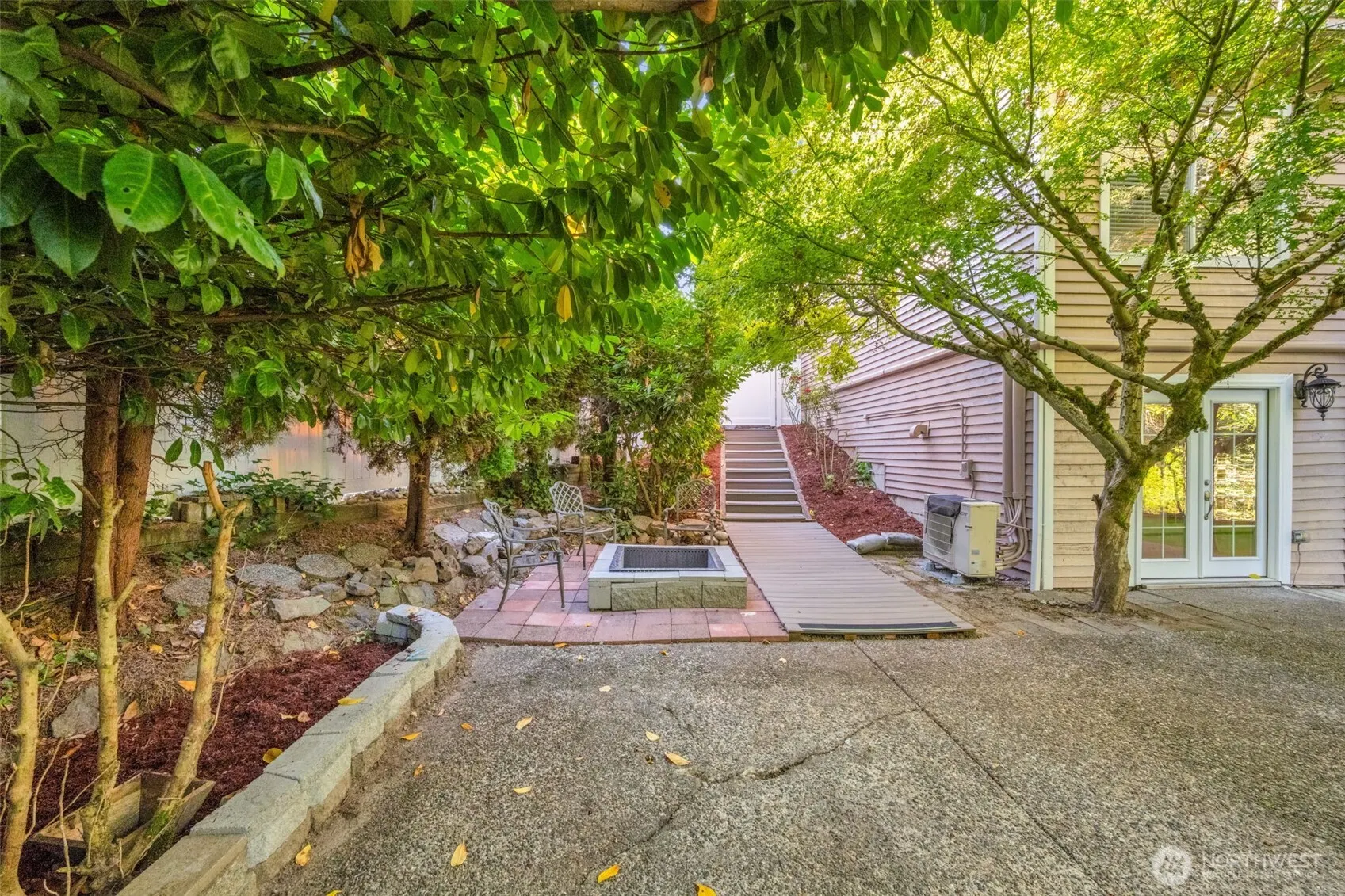 16808 119th Place NE, Bothell, WA 98011