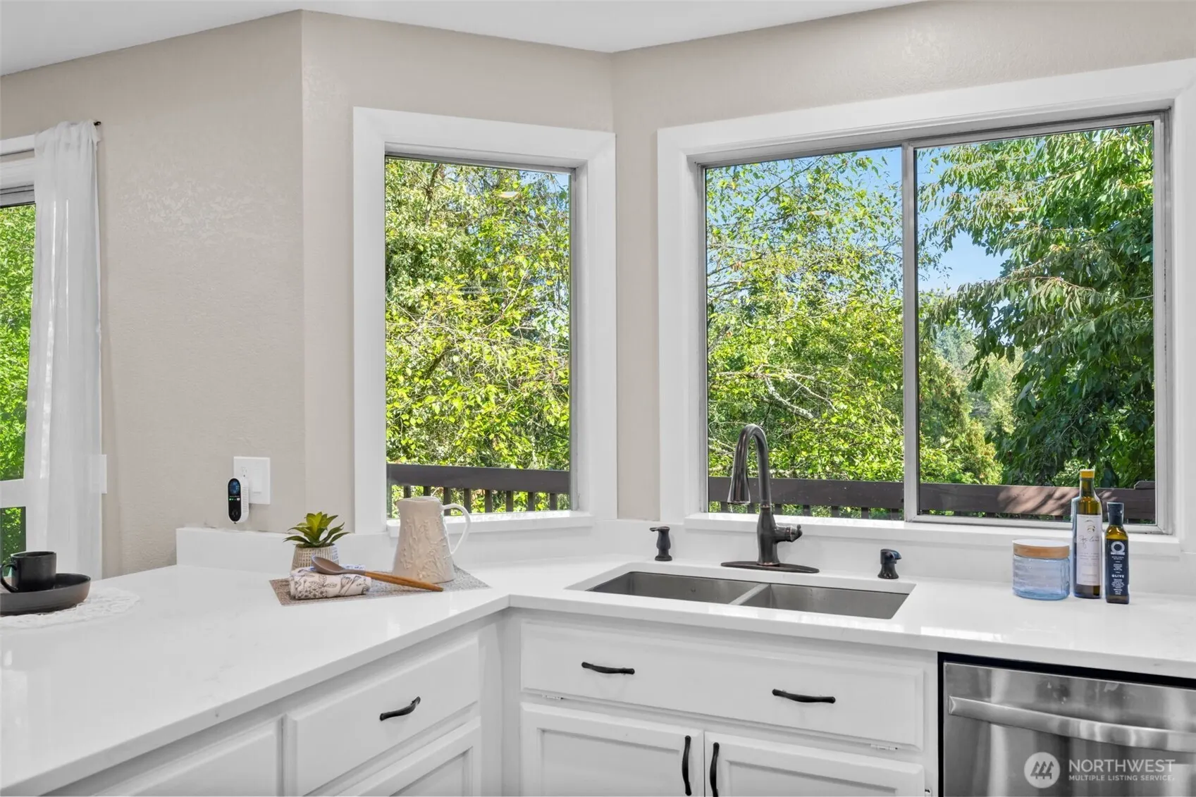 16808 119th Place NE, Bothell, WA 98011