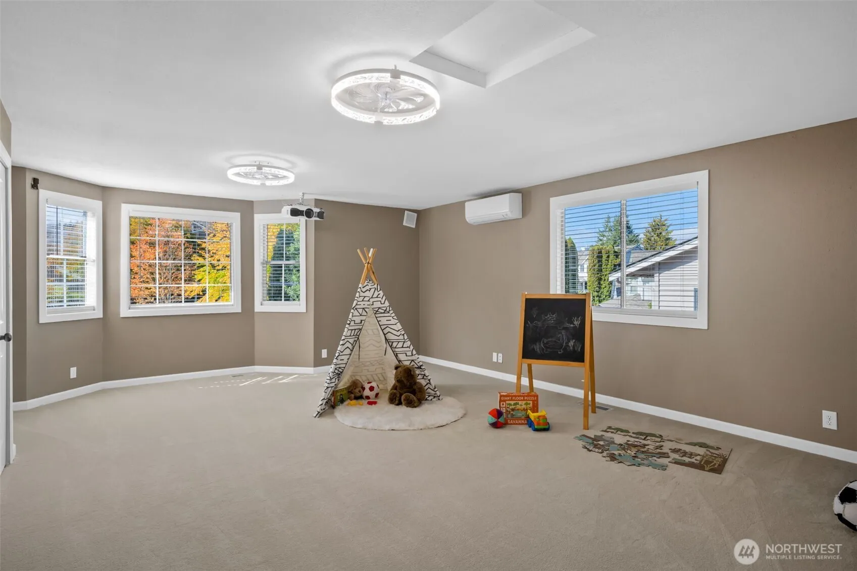16808 119th Place NE, Bothell, WA 98011