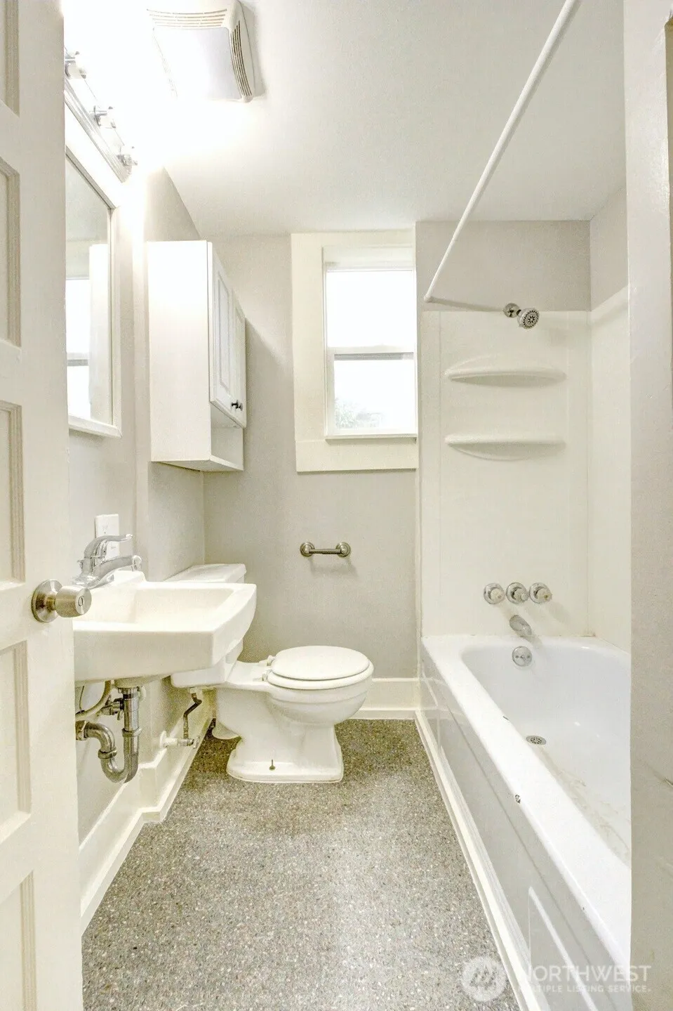 502 NE 72nd Street #B, Seattle, WA 98115