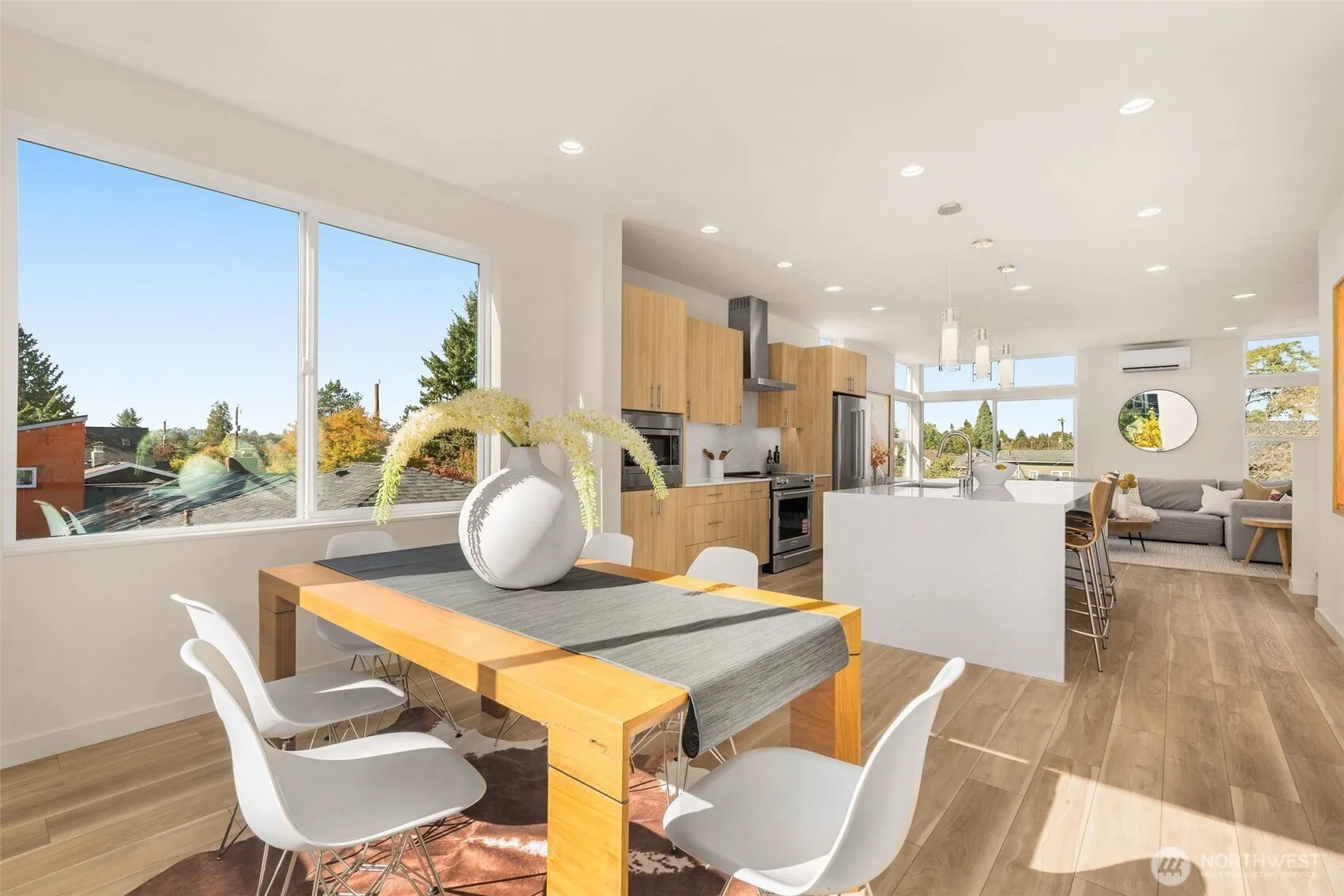 4853 S Findlay Street , Seattle, WA 98118