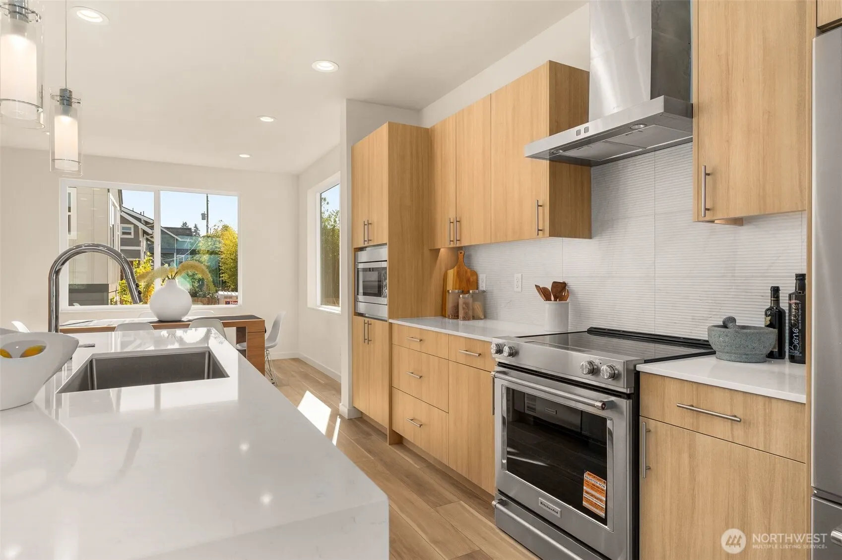 4853 S Findlay Street , Seattle, WA 98118