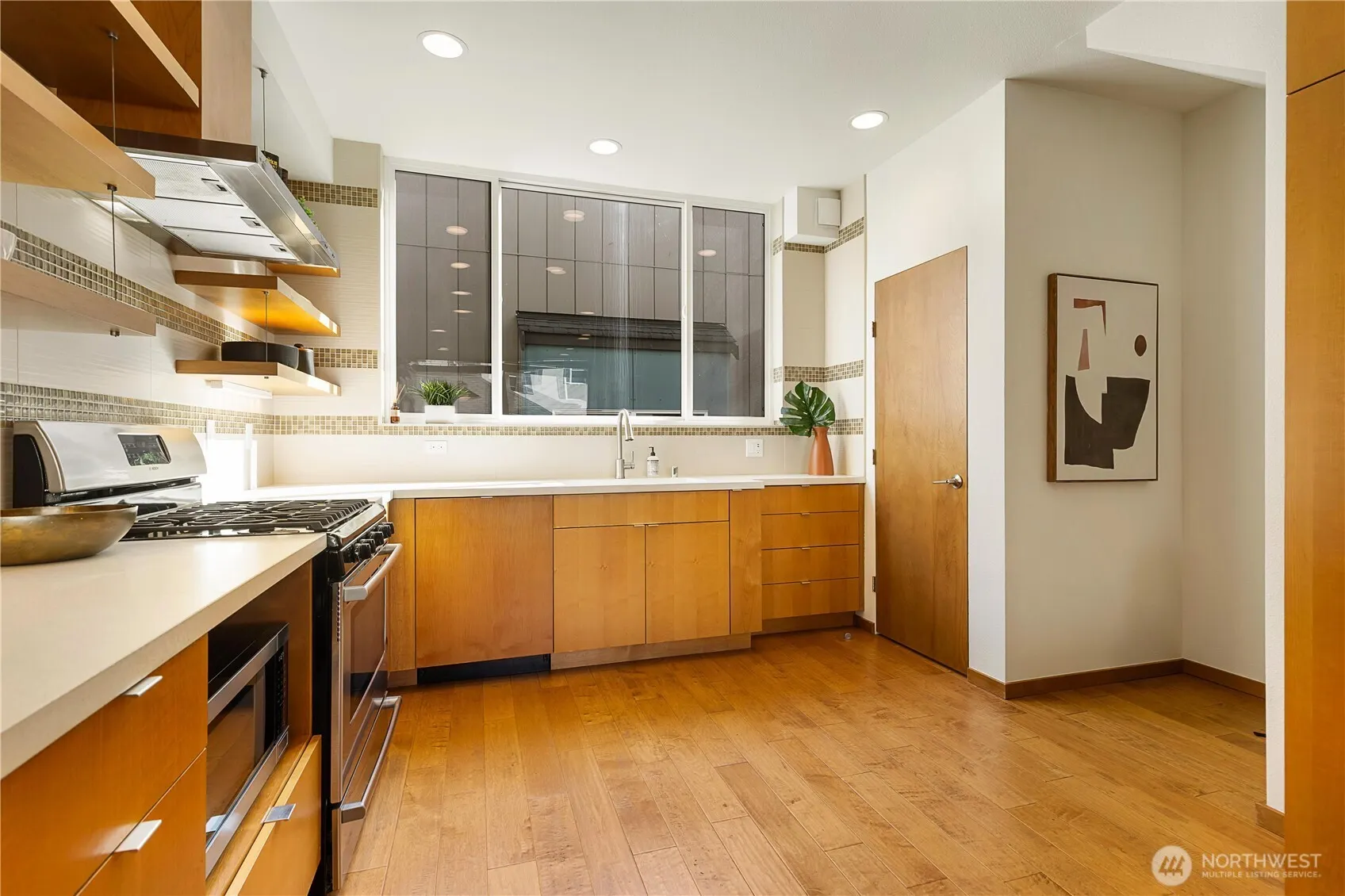 116 N 39th Street , Seattle, WA 98103