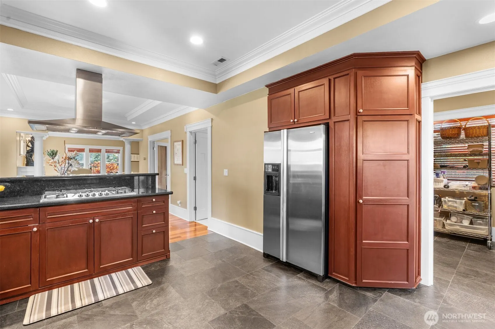 400 NE 50th Street , Seattle, WA 98105