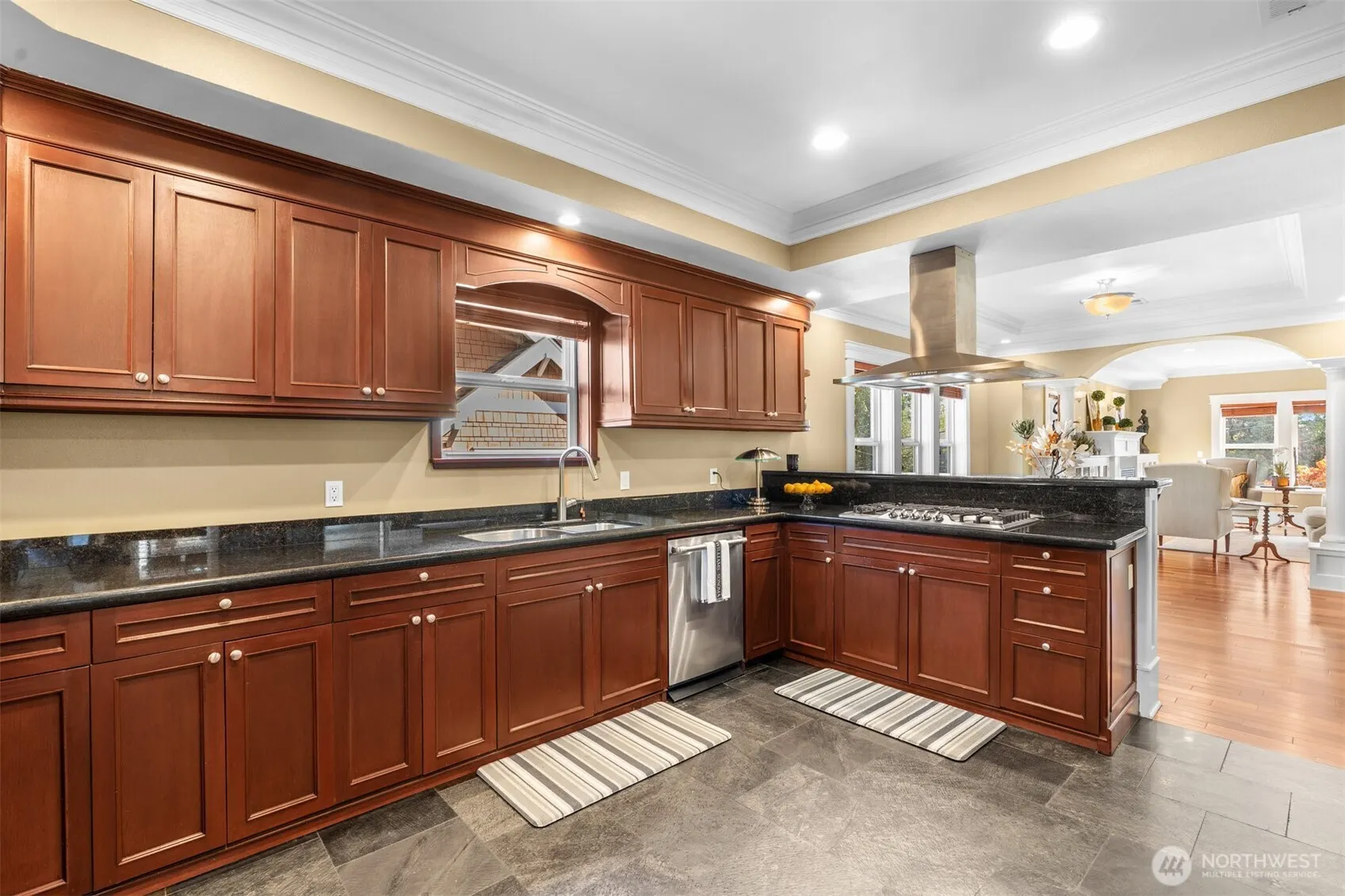400 NE 50th Street , Seattle, WA 98105