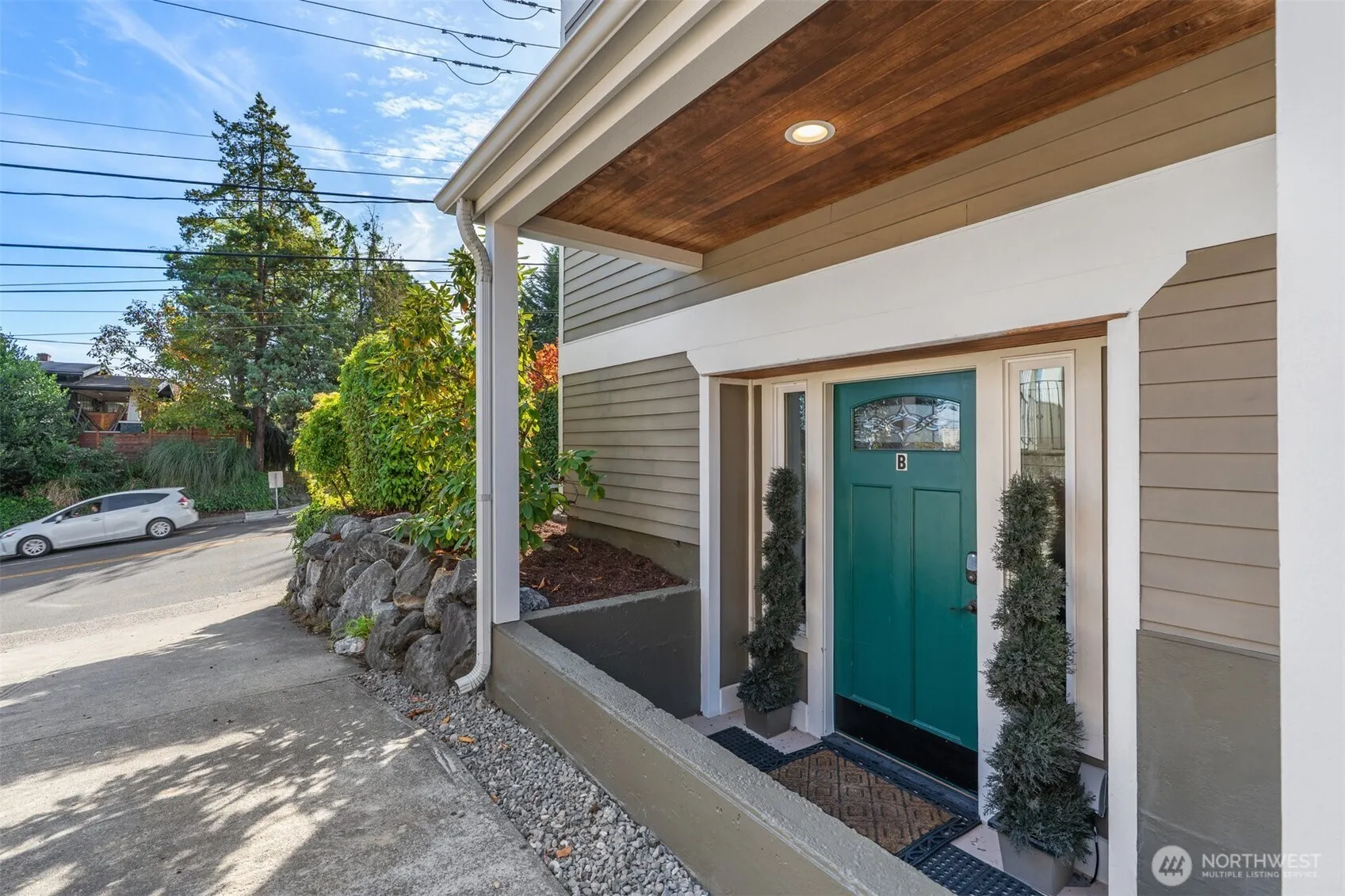 400 NE 50th Street , Seattle, WA 98105
