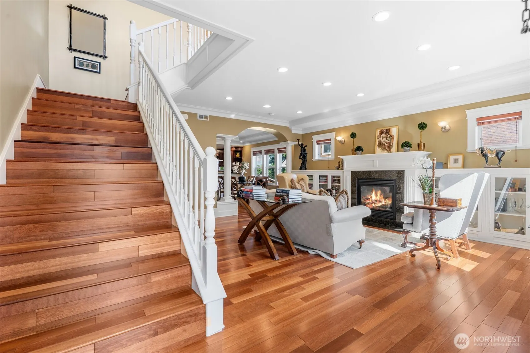 400 NE 50th Street , Seattle, WA 98105